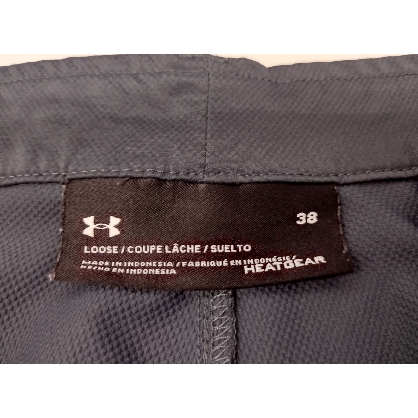 Under Armour Under Armour Men's Loose HeatGear Shorts Golf Grey 38 x 10 #2269 Size US 38 / EU 54 - 2 Thumbnail