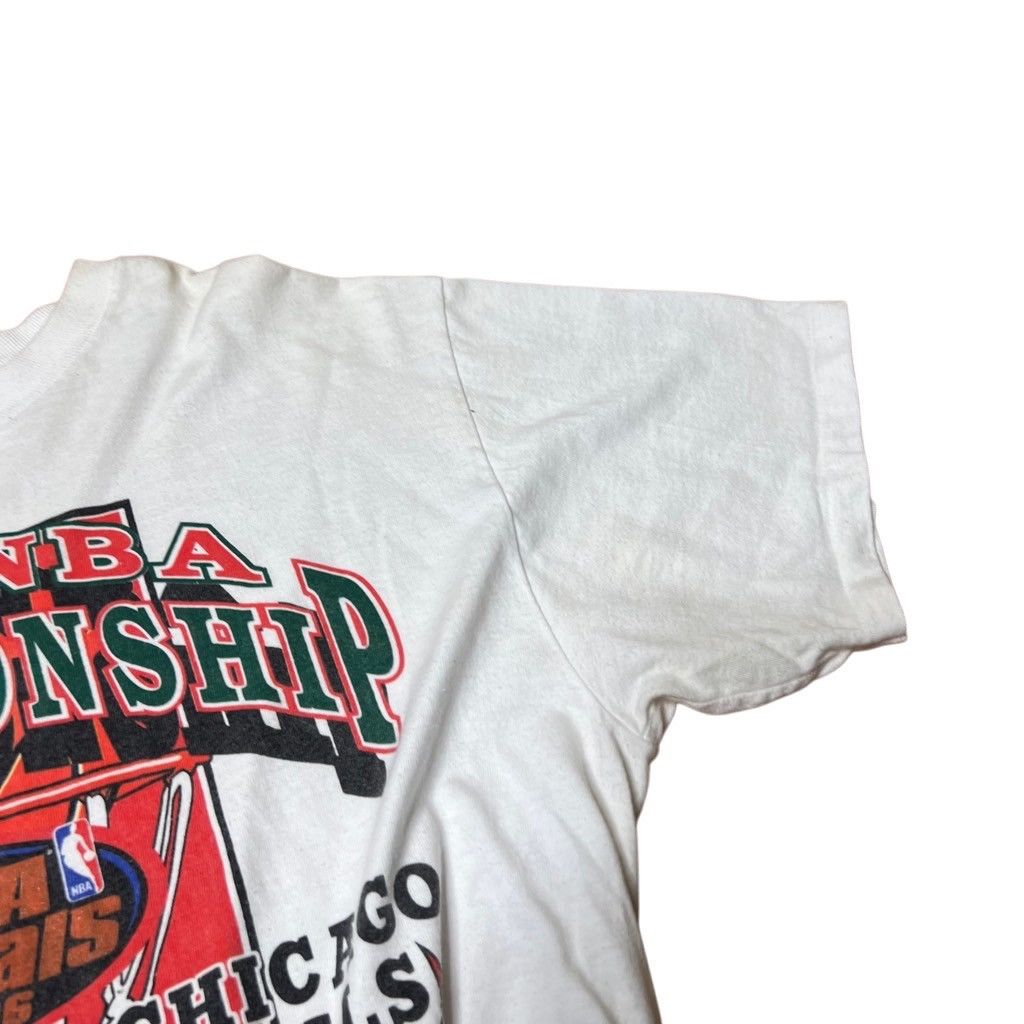 Vintage Vintage 90s Bulls Era T Shirt Bundle Lot 4 Men’s XL Size US XL / EU 56 / 4 - 17 Thumbnail