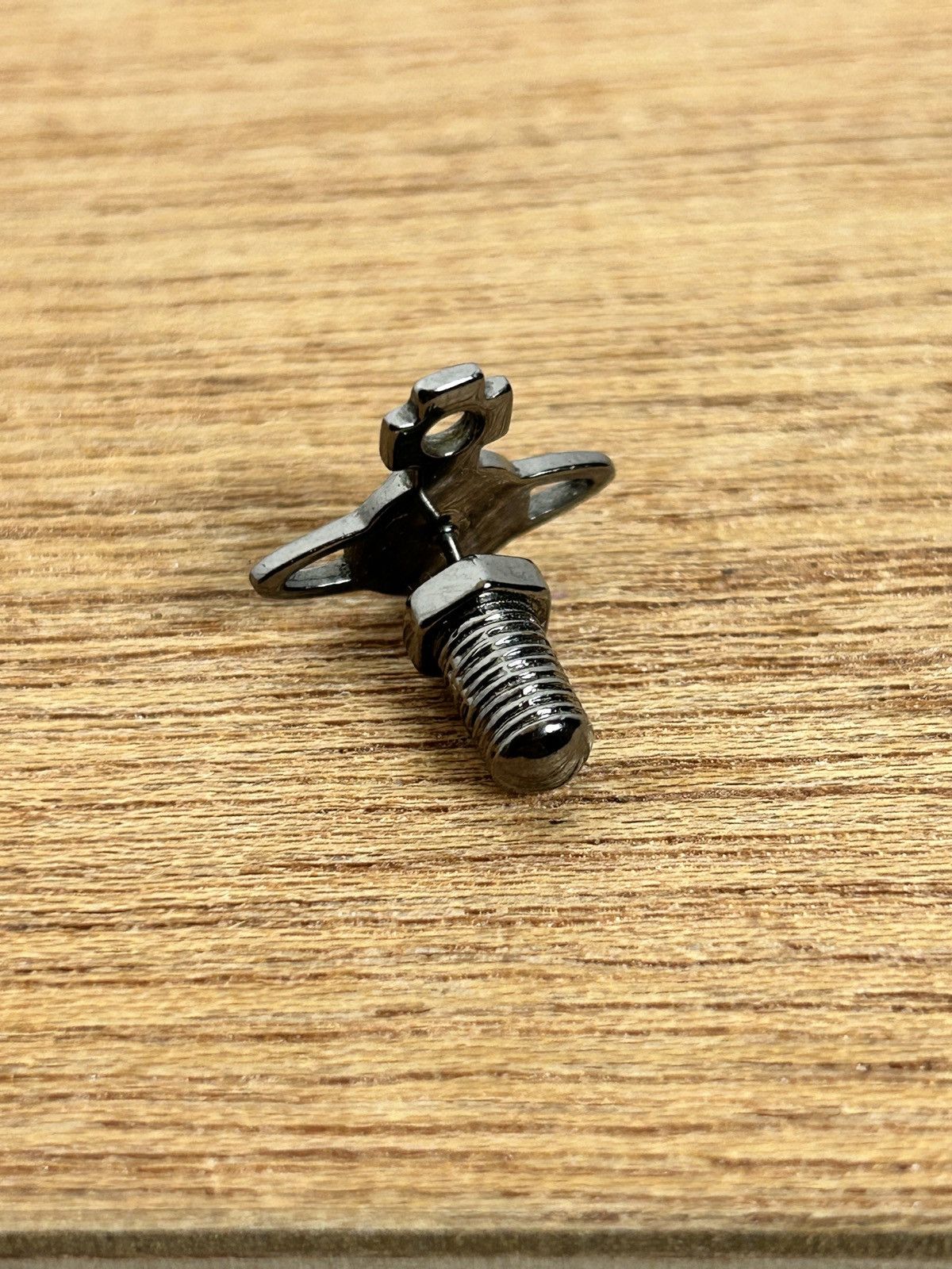 Vivienne Westwood Jolene Bolt Single Earring Gunmetal