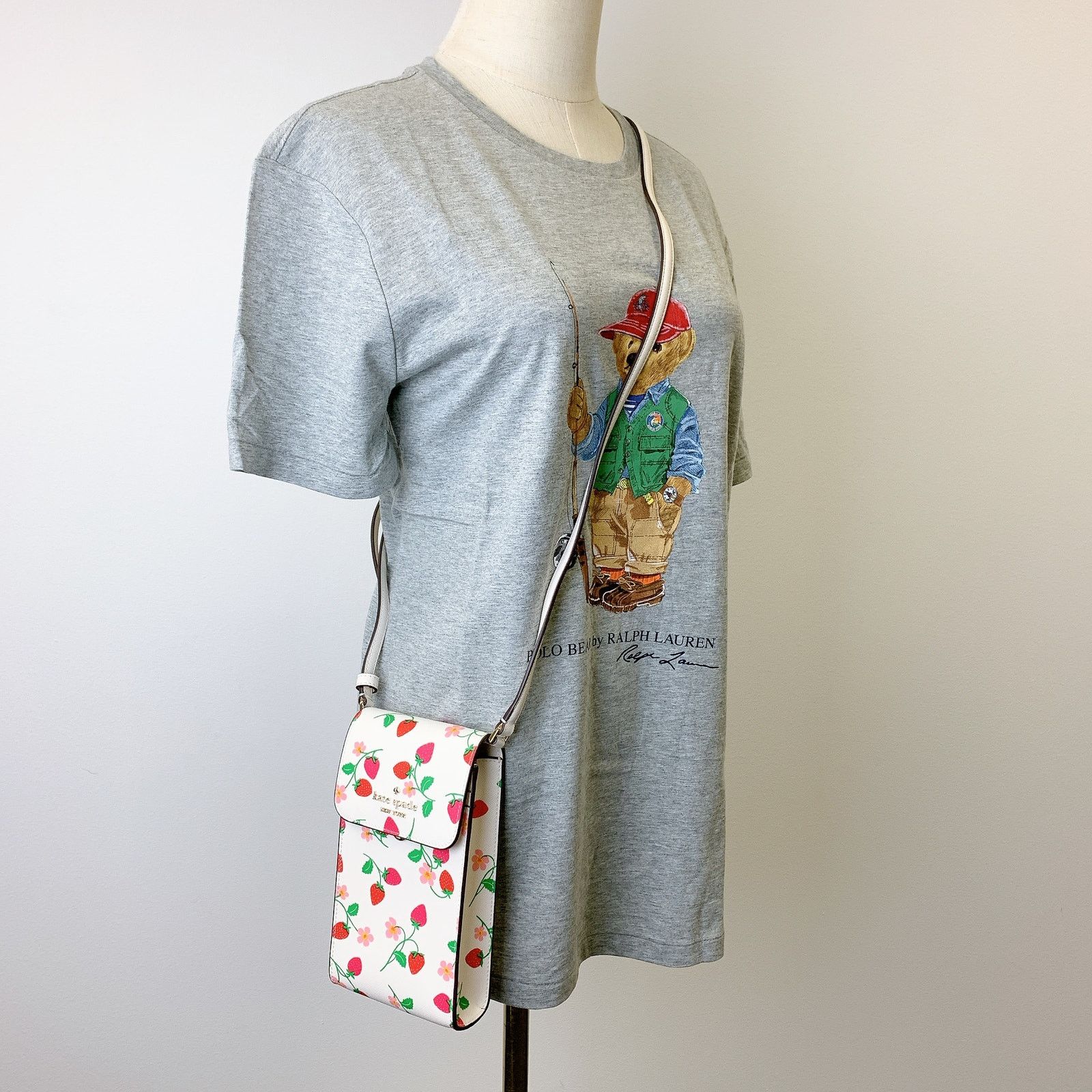 kate spade KG701 Strawberry Vine South Phone Crossbody