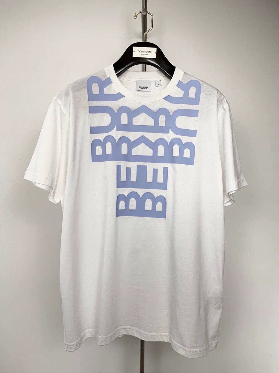Burberry Burberry White Logo Print Cotton T-Shirt Size US M / EU 48-50 / 2 - 1 Thumbnail