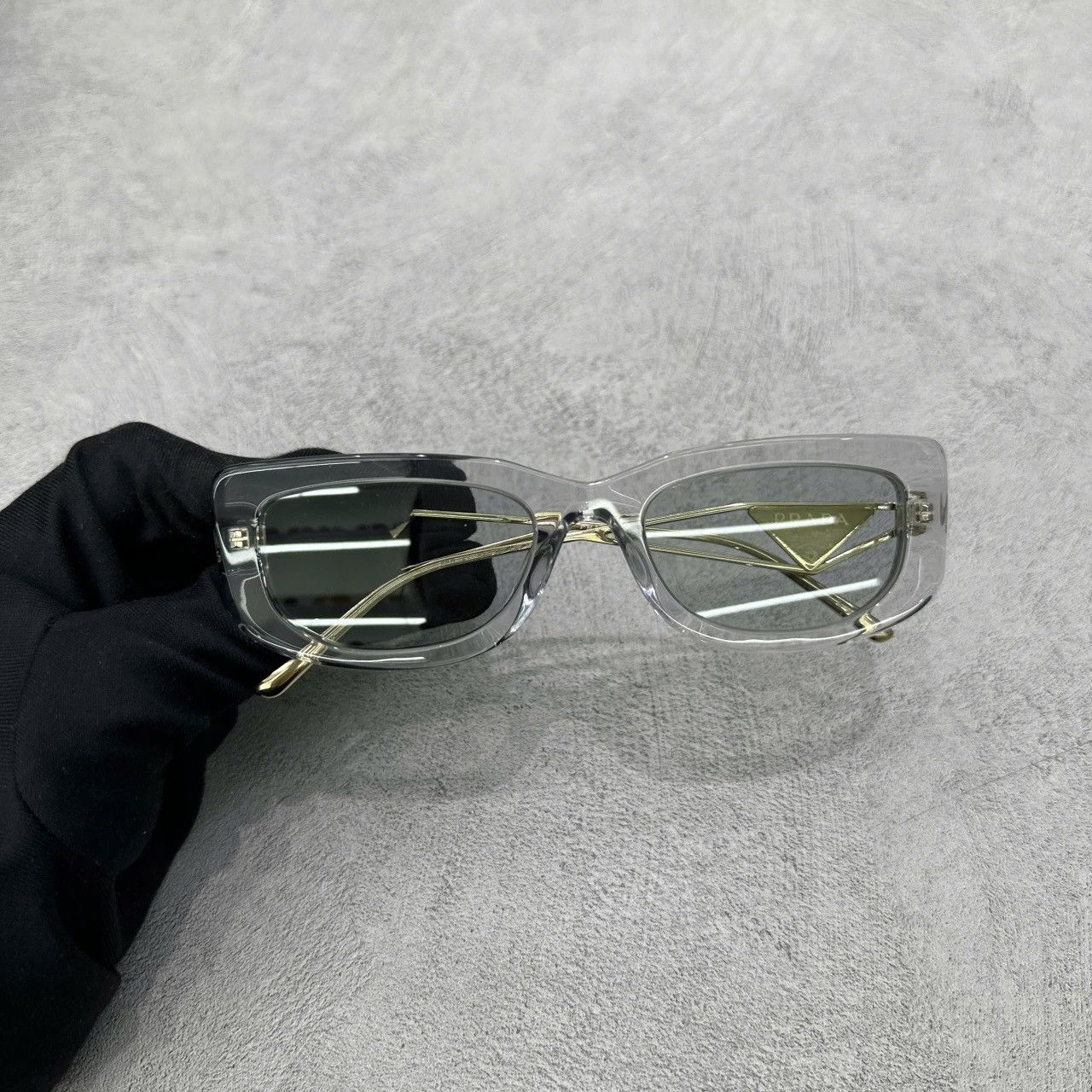 Prada PRADA 0PR 14YS 12R50K SUNGLASSES Size ONE SIZE - 2 Thumbnail