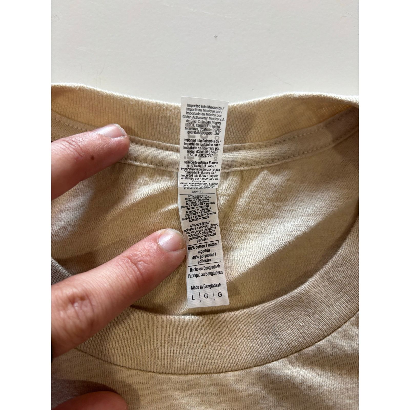 American Apparel Mama Needs Her Happy Pills T-Shirt Size L / US 10 / IT 46 - 4 Thumbnail