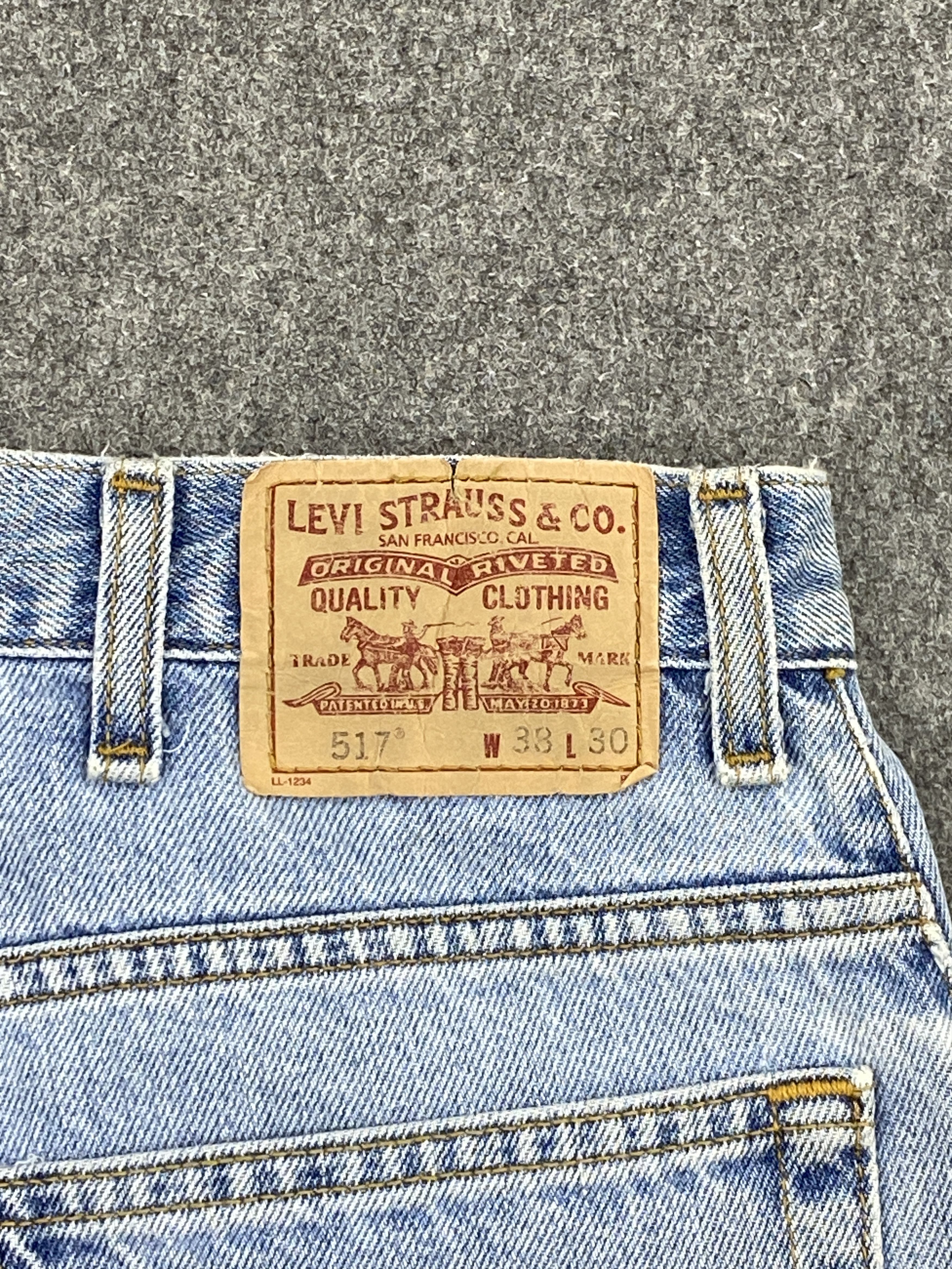 Levi's Vintage Levis 517 Flared Bootcut Light Wash Jeans DP2594 Size US 37 - 5 Thumbnail