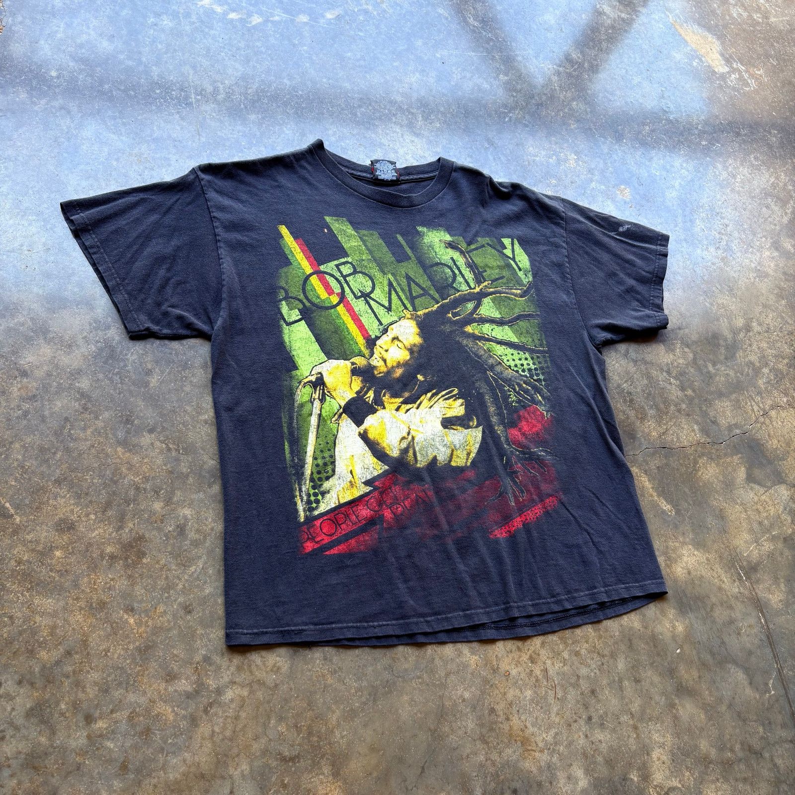 Vintage Vintage 90s Rap Tee Style Bob Marley T-shirt Size US XL / EU 56 / 4 - 2 Thumbnail