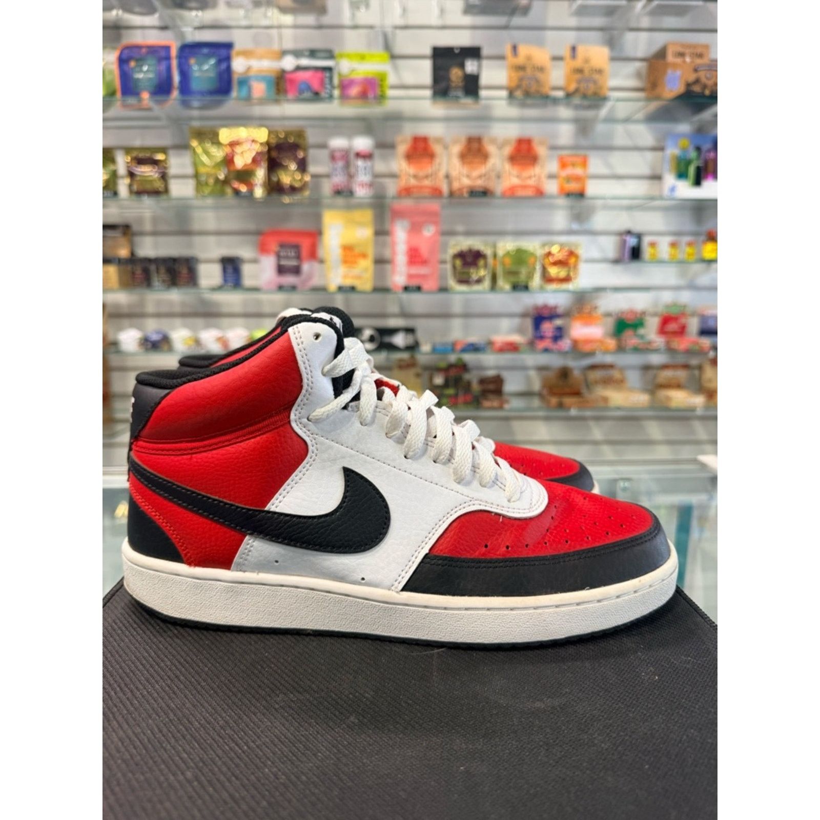 Nike Air Jordan Bred Black Red Basketball Shoes Size US 9 / EU 42 - 3 Thumbnail