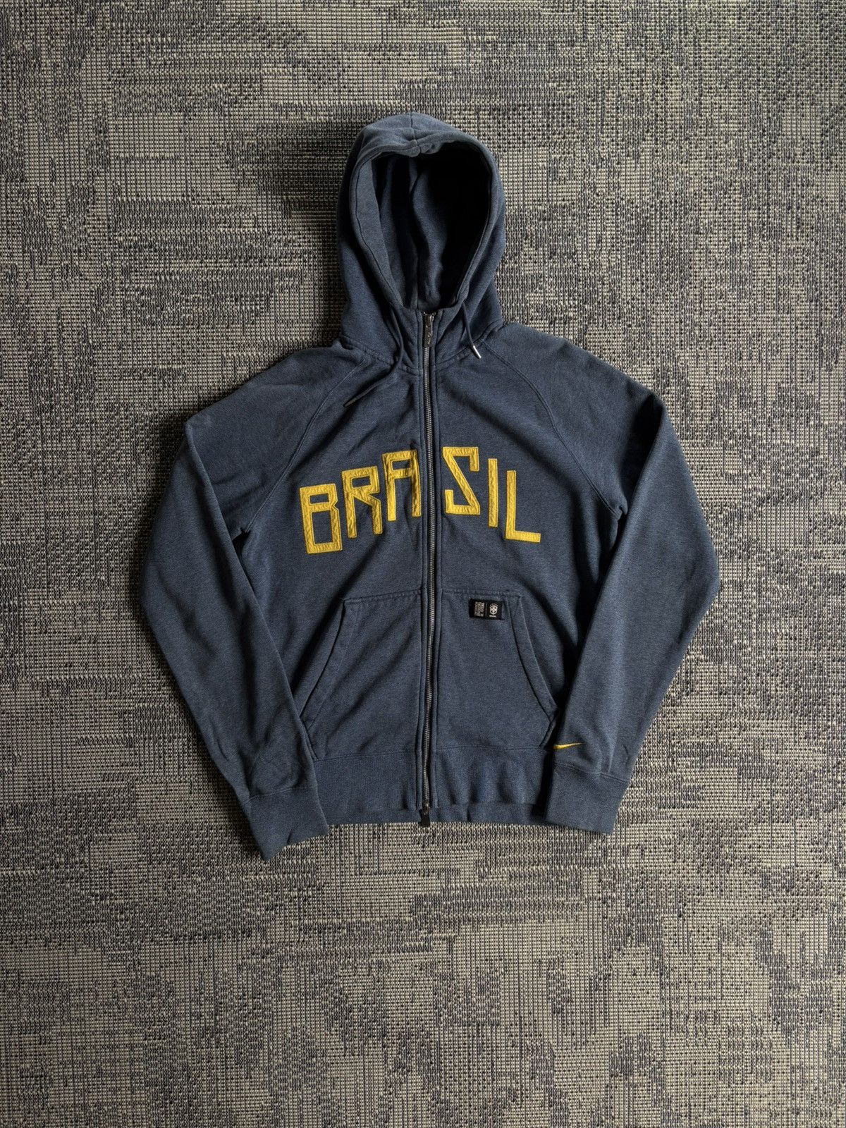 Nike Nike Brasil Big Logo Football Full Zip Hoodie Size US M / EU 48-50 / 2 - 1 Thumbnail