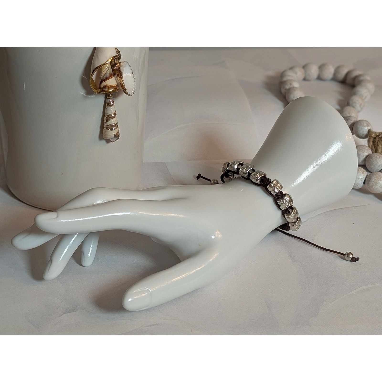 Vintage Fun VTG Mocha & Silver Owl Bead Paracord Adjustable Bracelet Size ONE SIZE - 1 Thumbnail