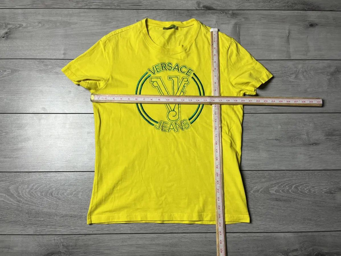Versace Versace jeans T-shirt big logo size Small Size US S / EU 44-46 / 1 - 6 Thumbnail