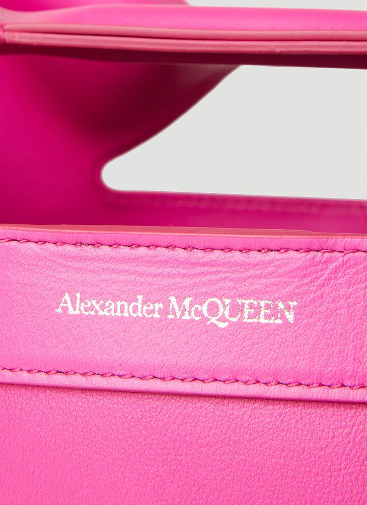 Alexander McQueen o1y0325 Size: OS / Handbag in Fuchsia Size ONE SIZE - 5 Thumbnail