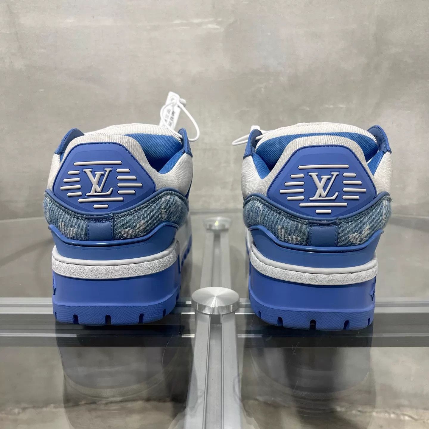 Louis Vuitton LV Trainer Maxi WhtBl Dnm Clefable UK3/37 YH24731 Size US 6.5 / IT 36.5 - 6 Thumbnail