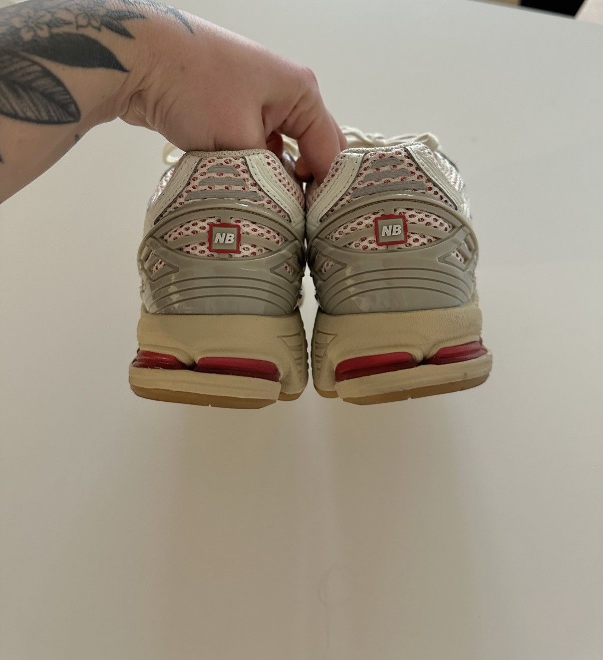 New Balance New Balance 1906R Sea Salt True Red 2022 M1906RO Size US 10 / EU 43 - 6 Thumbnail