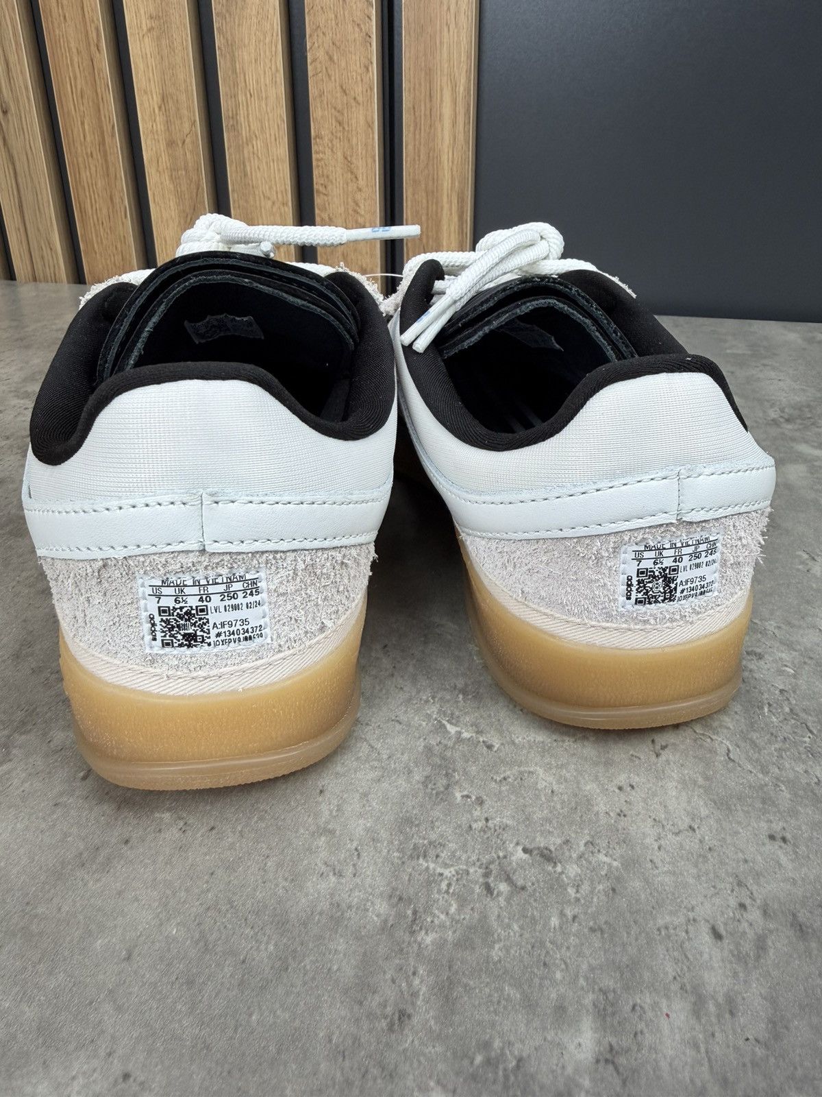 Adidas Bad Bunny x Adidas Gazelle Indoor Off White Size US 7 Size US 7 / EU 40 - 9 Thumbnail