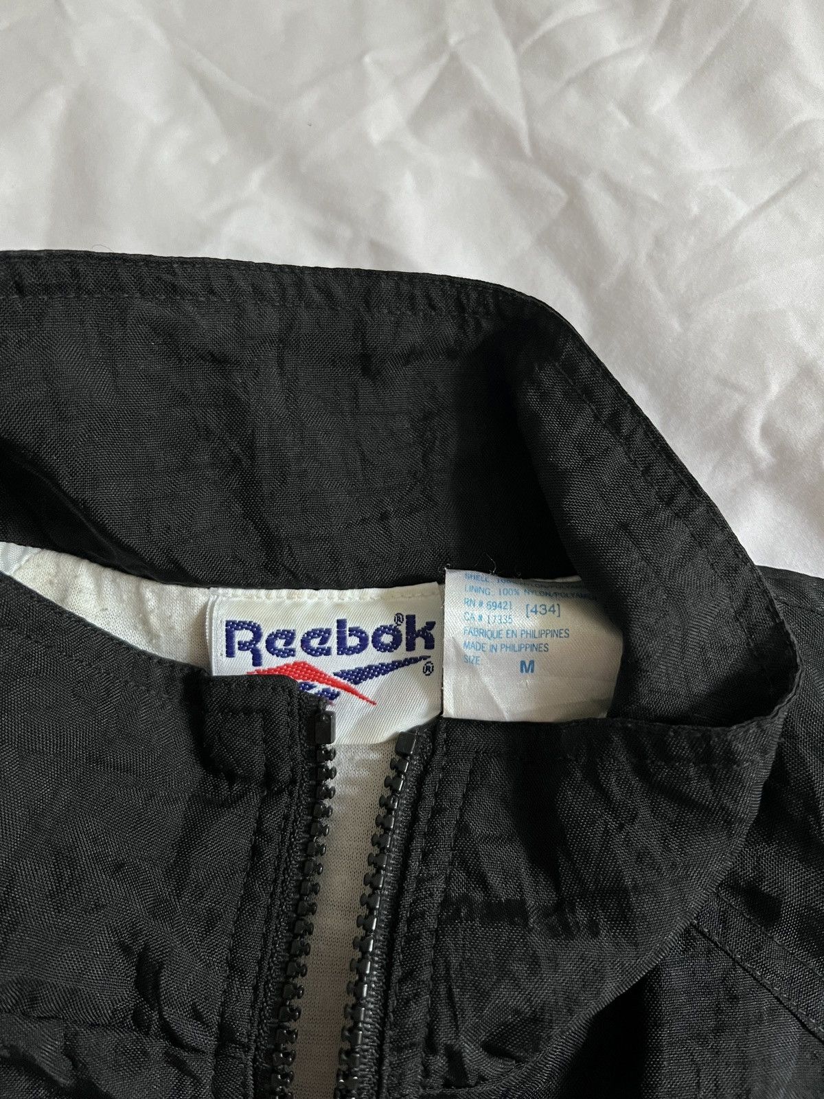 Reebok Vintage Reebok Crushed Nylon Track Jacket M Size US M / EU 48-50 / 2 - 9 Thumbnail
