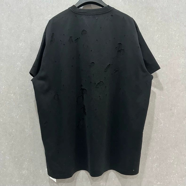 Givenchy Givenchy Ripped broken slogan logo short-sleeve size M Size US M / EU 48-50 / 2 - 2 Thumbnail