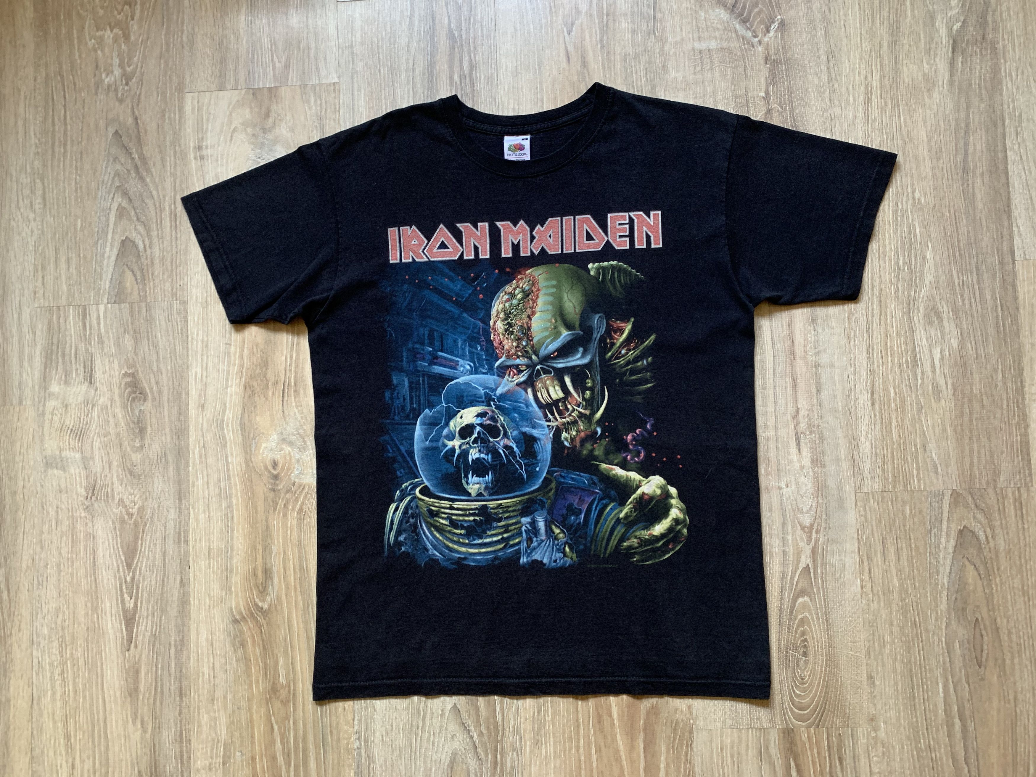 Vintage 2010 Iron Maiden The Final Frontier T-Shirt