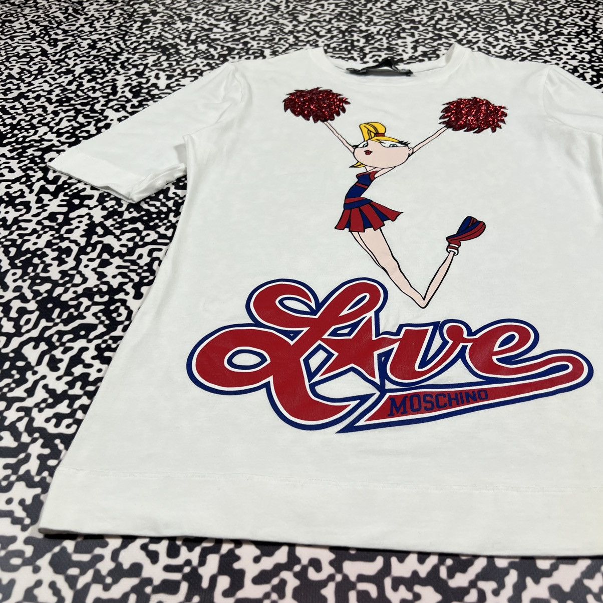 Moschino Vintage Y2K Moschino Love Sequin Embellished Luxury T-shirt Size S / US 4 / IT 40 - 8 Thumbnail