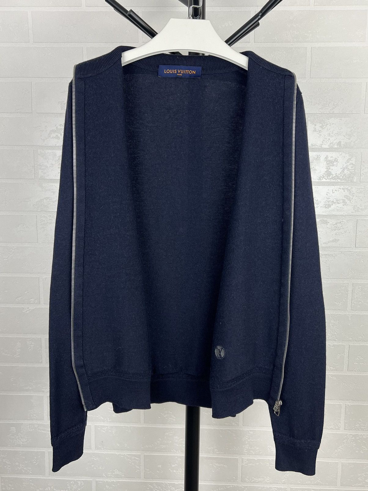 Louis Vuitton LOUIS VUITTON Sweater Zip Cardigan Wool/Silk LV Logo Blue Size US M / EU 48-50 / 2 - 6 Thumbnail