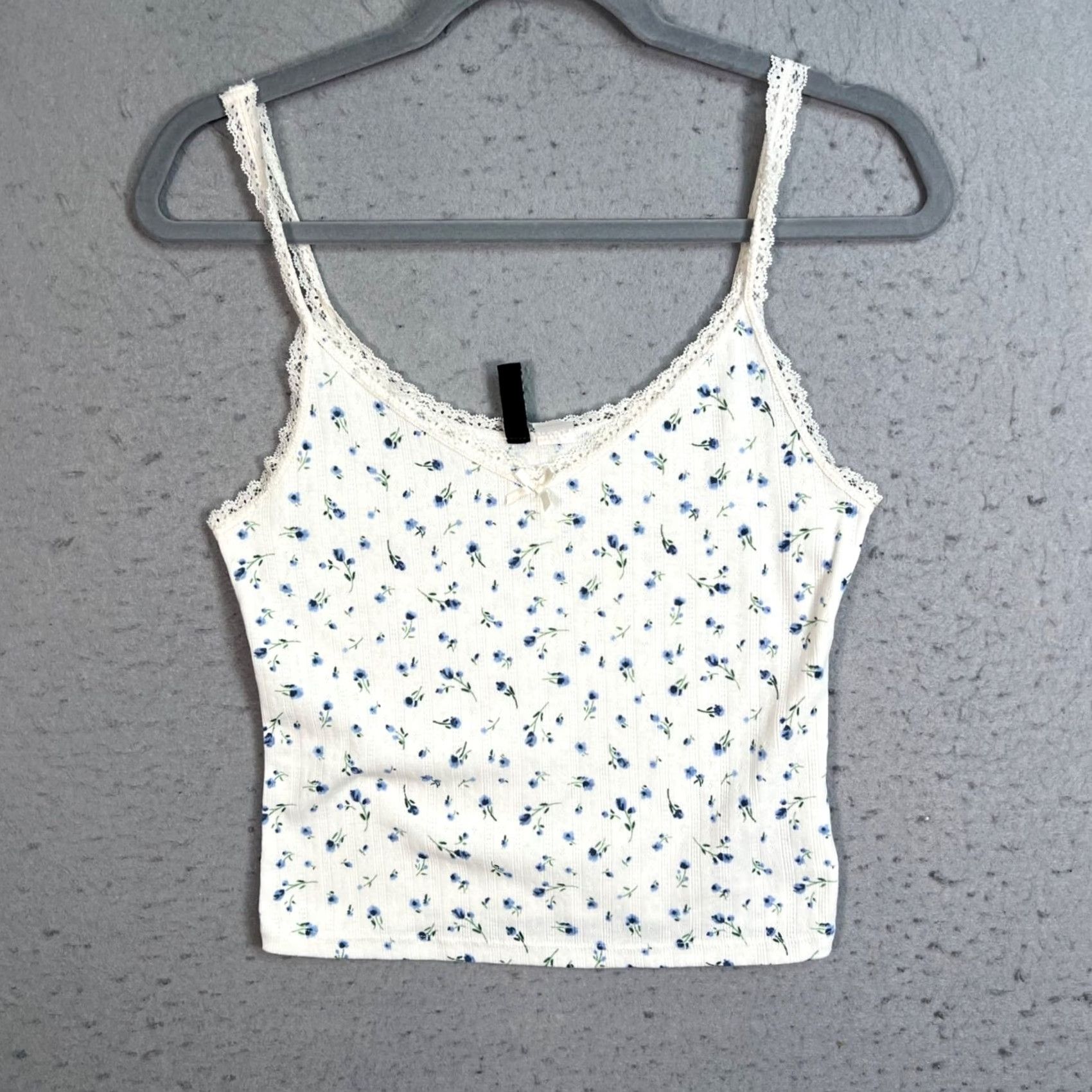 H&M H&M Divided Womens Tank Top Cropped Floral Lace Trim White Cotton Polyester Medium Shirt Adult Womens Velcro? Size M / US 6-8 / IT 42-44 - 2 Thumbnail