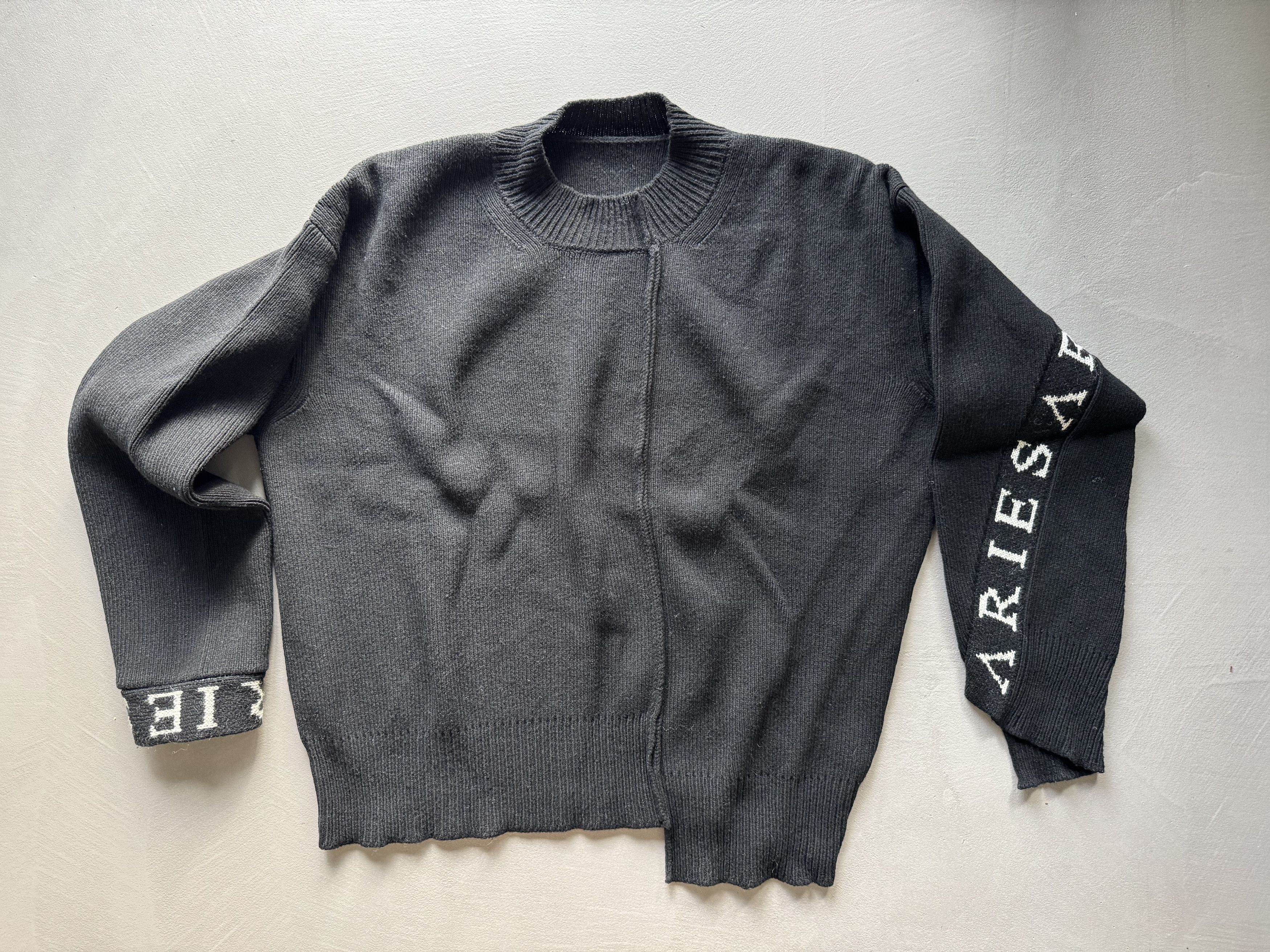 Aries Aries Arise Logo Asymmetric Sweater, Black Size US M / EU 48-50 / 2 - 2 Thumbnail