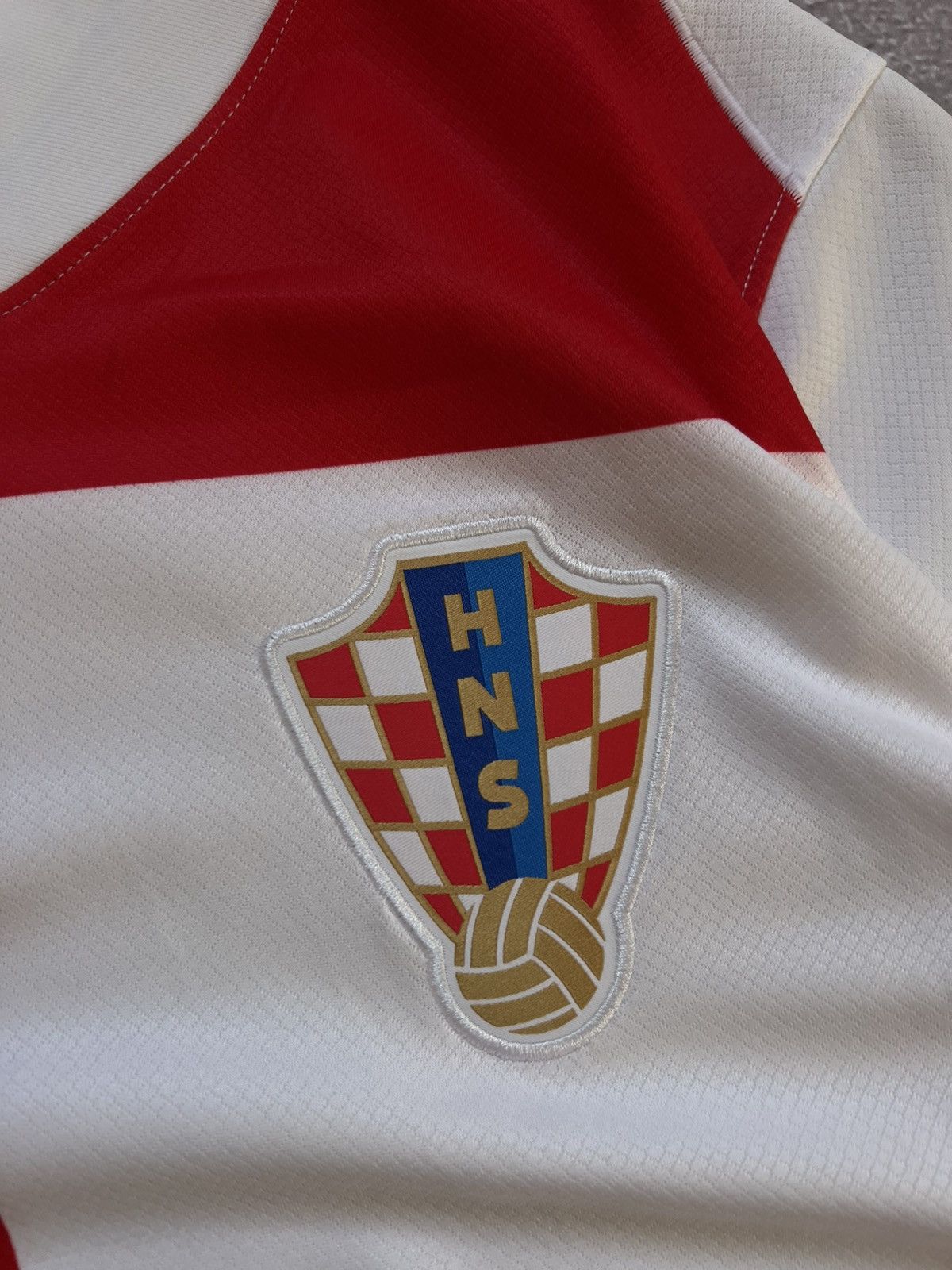 Nike CROATIA Nike Football Shirt 2024Soccer Jersey HNS Hrvatska M Size US M / EU 48-50 / 2 - 6 Thumbnail