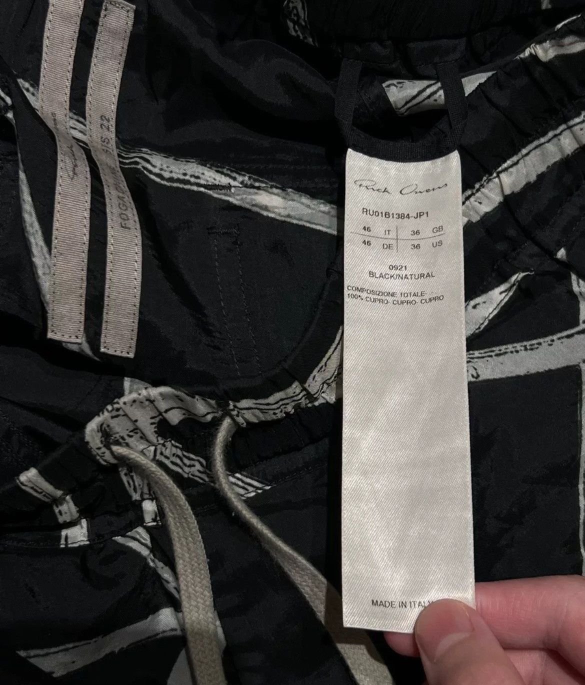 Other Rick Owens 22SS mainline black and white crotch shorts - DM Size US 34 / EU 50 - 4 Thumbnail