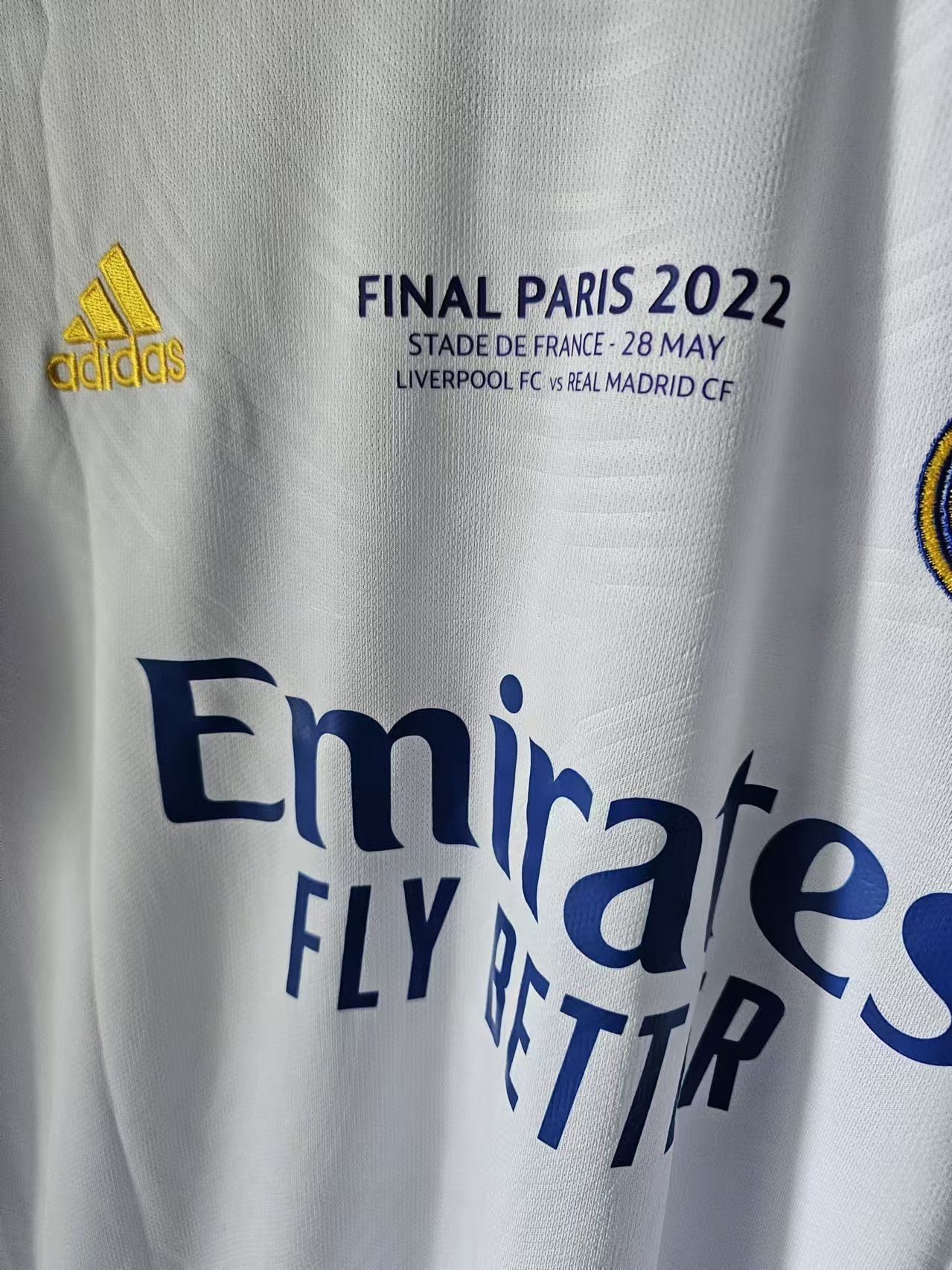 Other 2022 Real Madrid #9 Benzema Jersey White Size US L / EU 52-54 / 3 - 3 Thumbnail