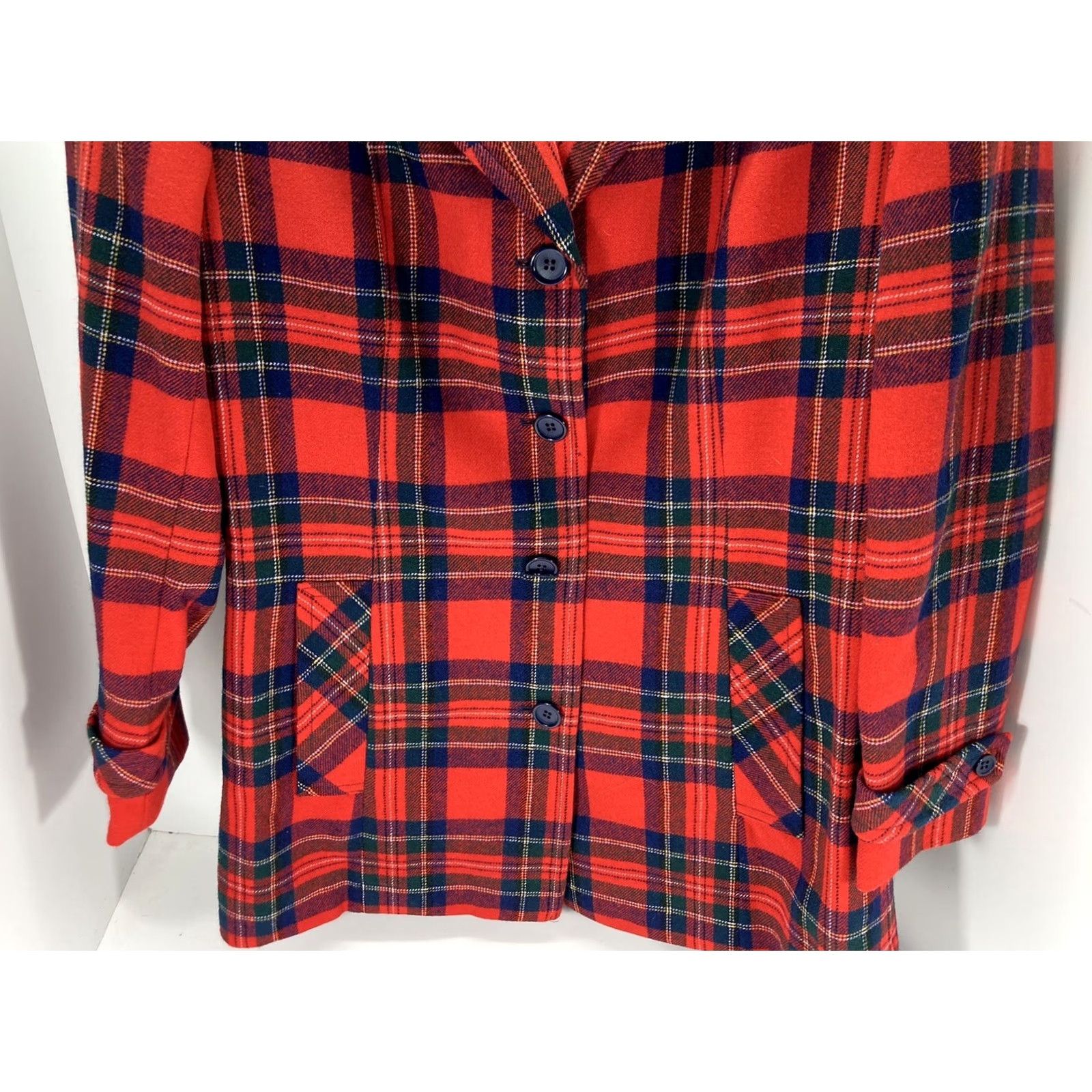 Pendleton Pendleton Wool Jacket Women Size 12 Red Plaid 4 Button Vintage USA 100% Wool Jacket Womens Red Plaid USA 12 Vintage Pendleton Wool Jacket Size XL / US 12-14 / IT 48-50 - 3 Thumbnail