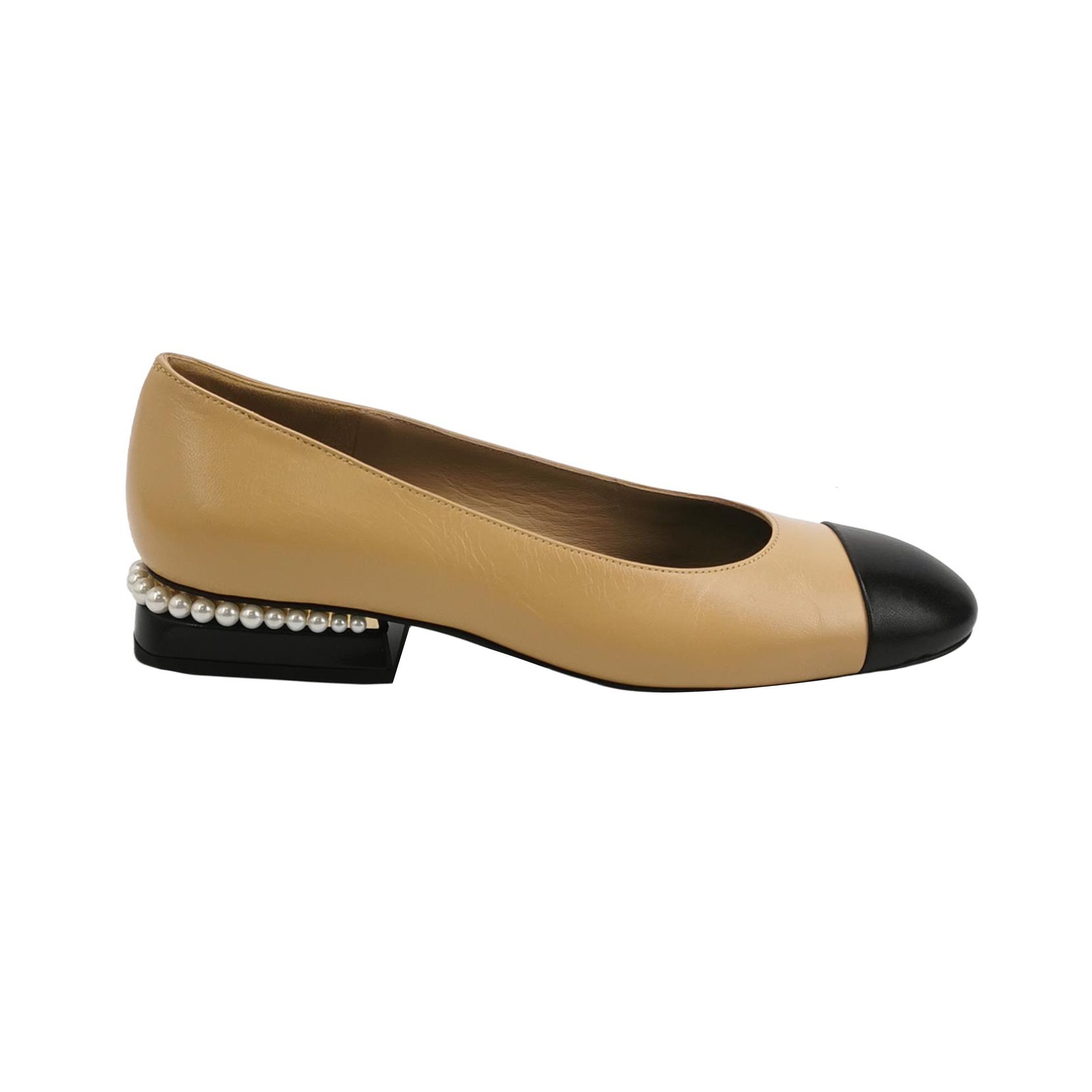 Chanel Chanel Women 7-5 Flats Size US 7.5 / IT 37.5 - 1 Thumbnail