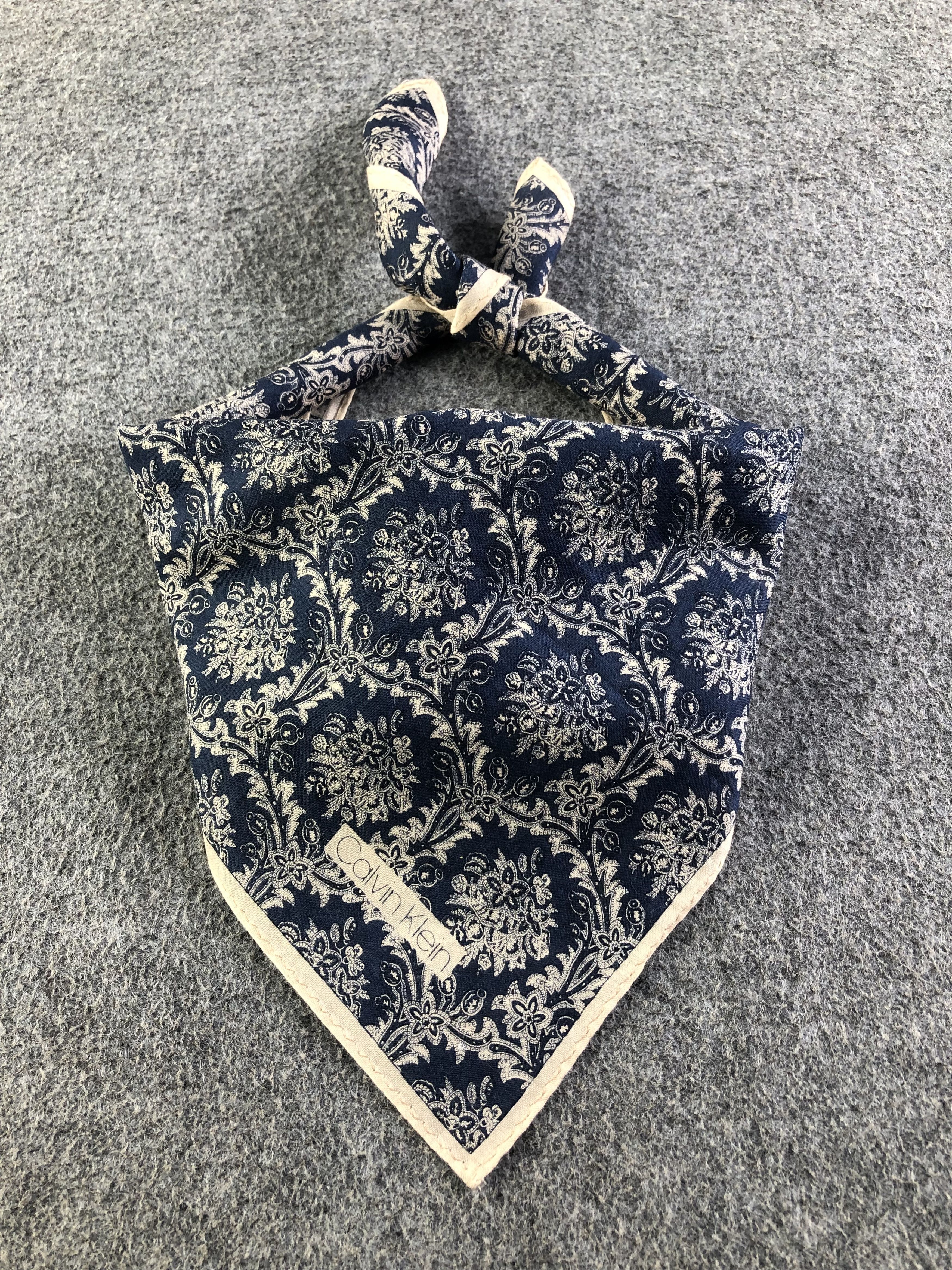 Calvin Klein Calvin Klein Handkerchief / Bandana / Neckerchief C438 Size ONE SIZE - 1 Thumbnail