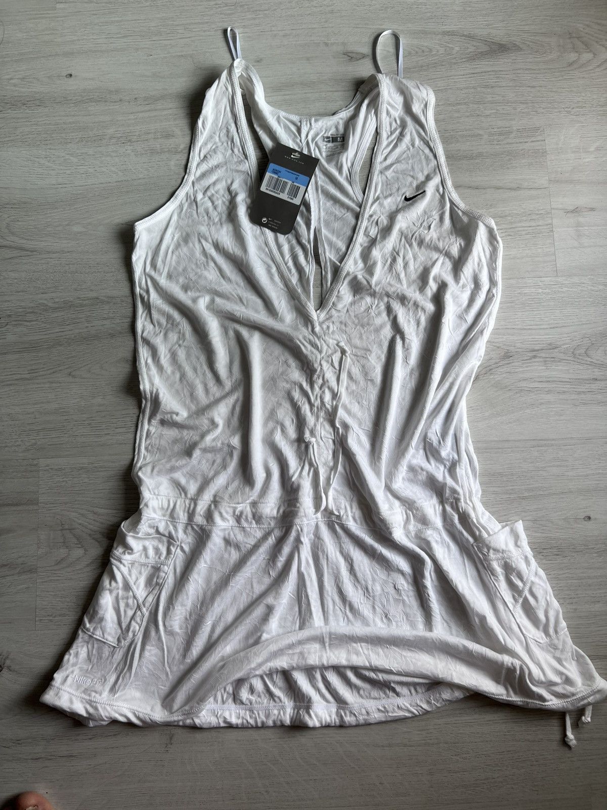 Nike Nike dress vintage size m Size M / US 6-8 / IT 42-44 - 1 Thumbnail