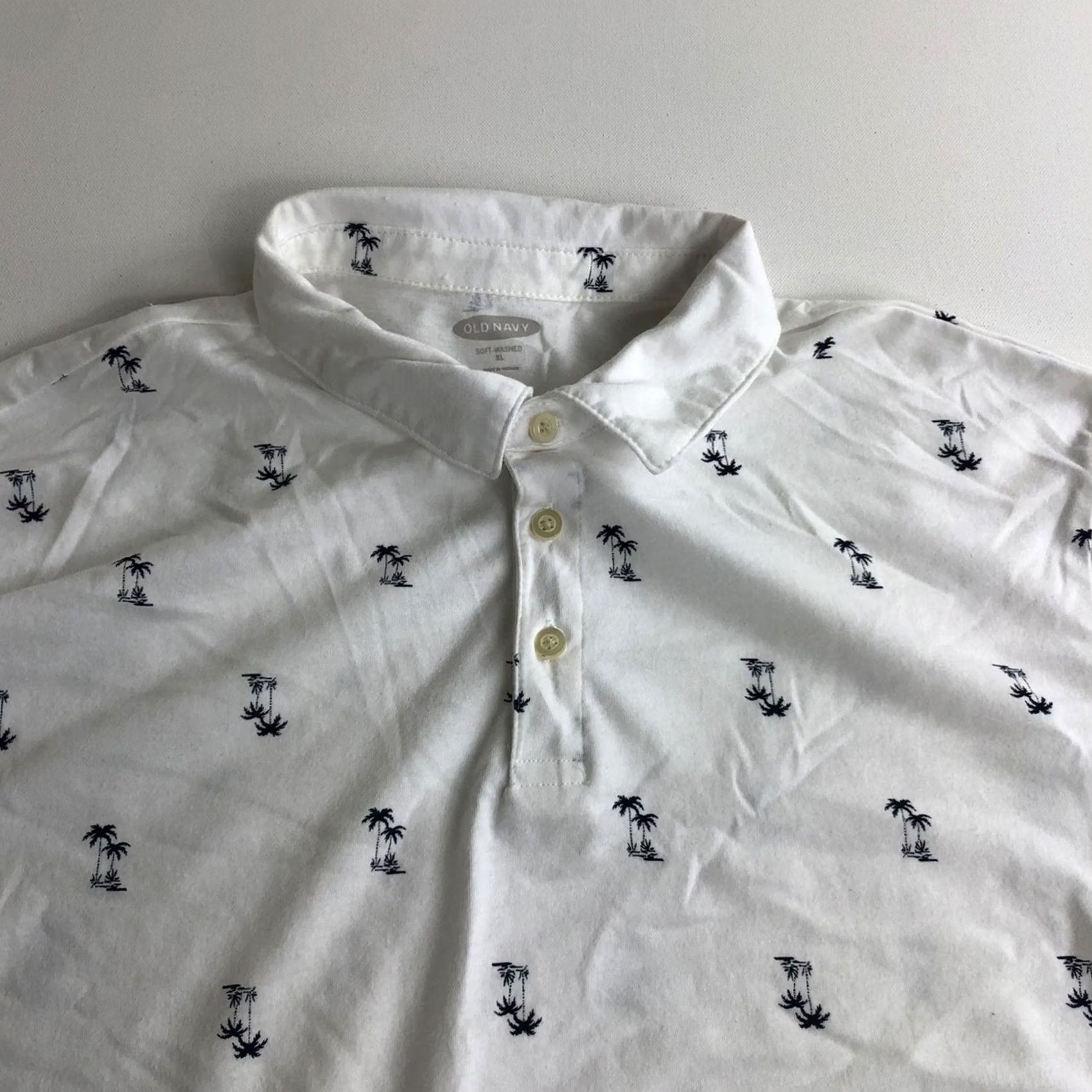 Old Navy VINTAGE Old Navy Polo Shirt Palm Trees White XL Mens N7 Regular Short Sleeve Size US XL / EU 56 / 4 - 6 Thumbnail