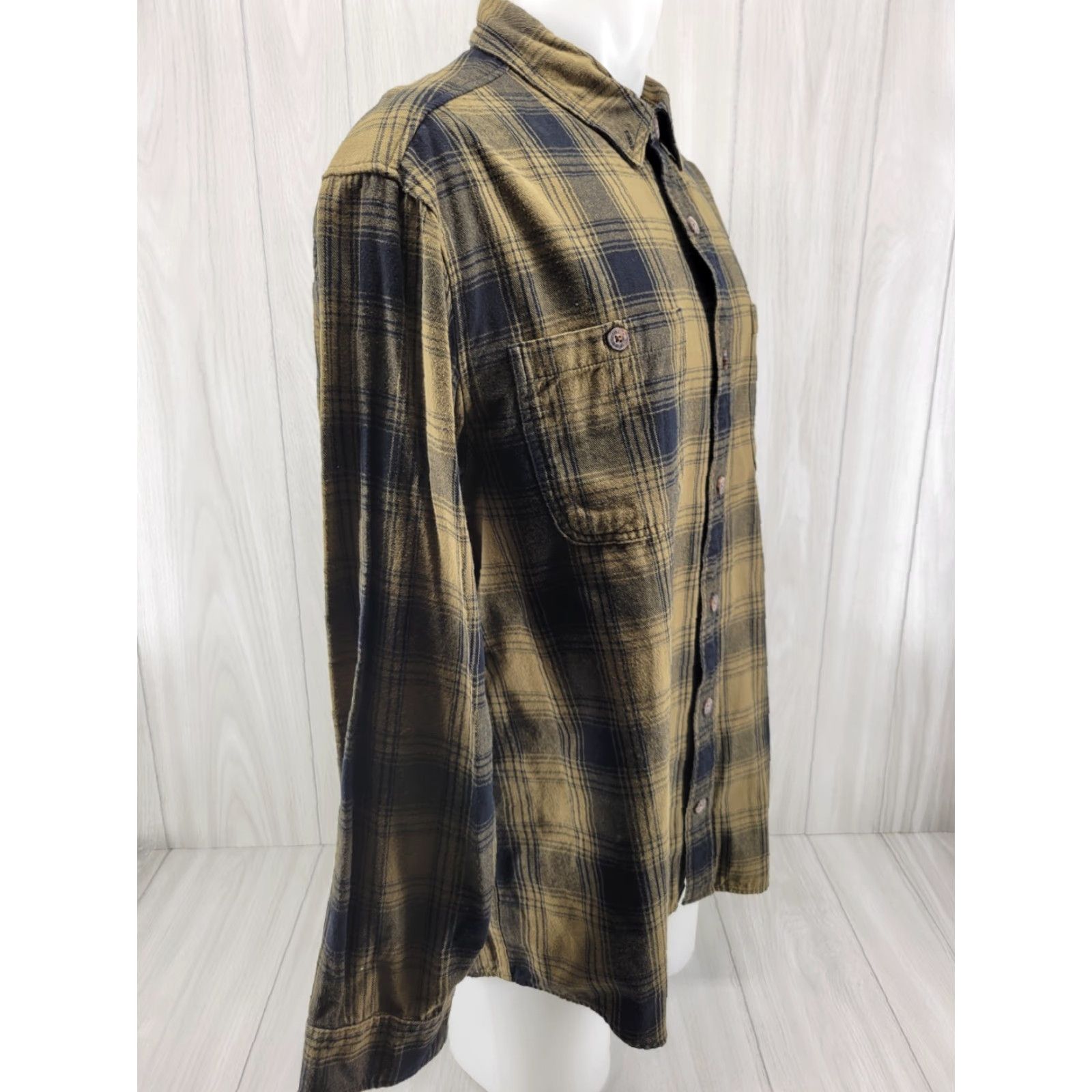 CO Duluth Flannel Shirt Mens XL Olive Green Plaid Button-Front Easy Care Relaxed All Seasons Shirt Size US XL / EU 56 / 4 - 3 Thumbnail