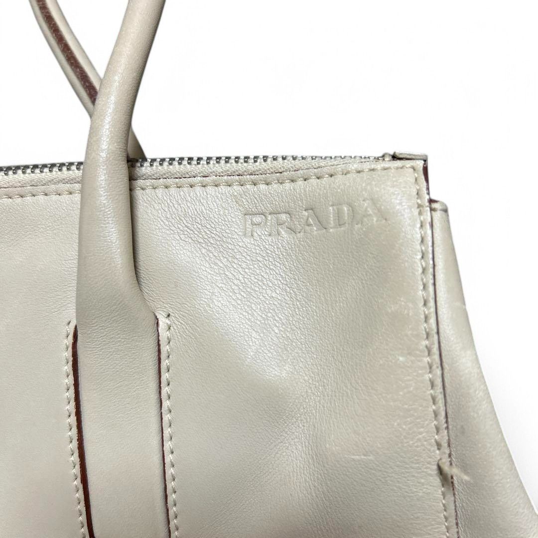 Prada Prada - Vitello Verni Lavanda White Leather Shoulder Bag Size ONE SIZE - 6 Thumbnail