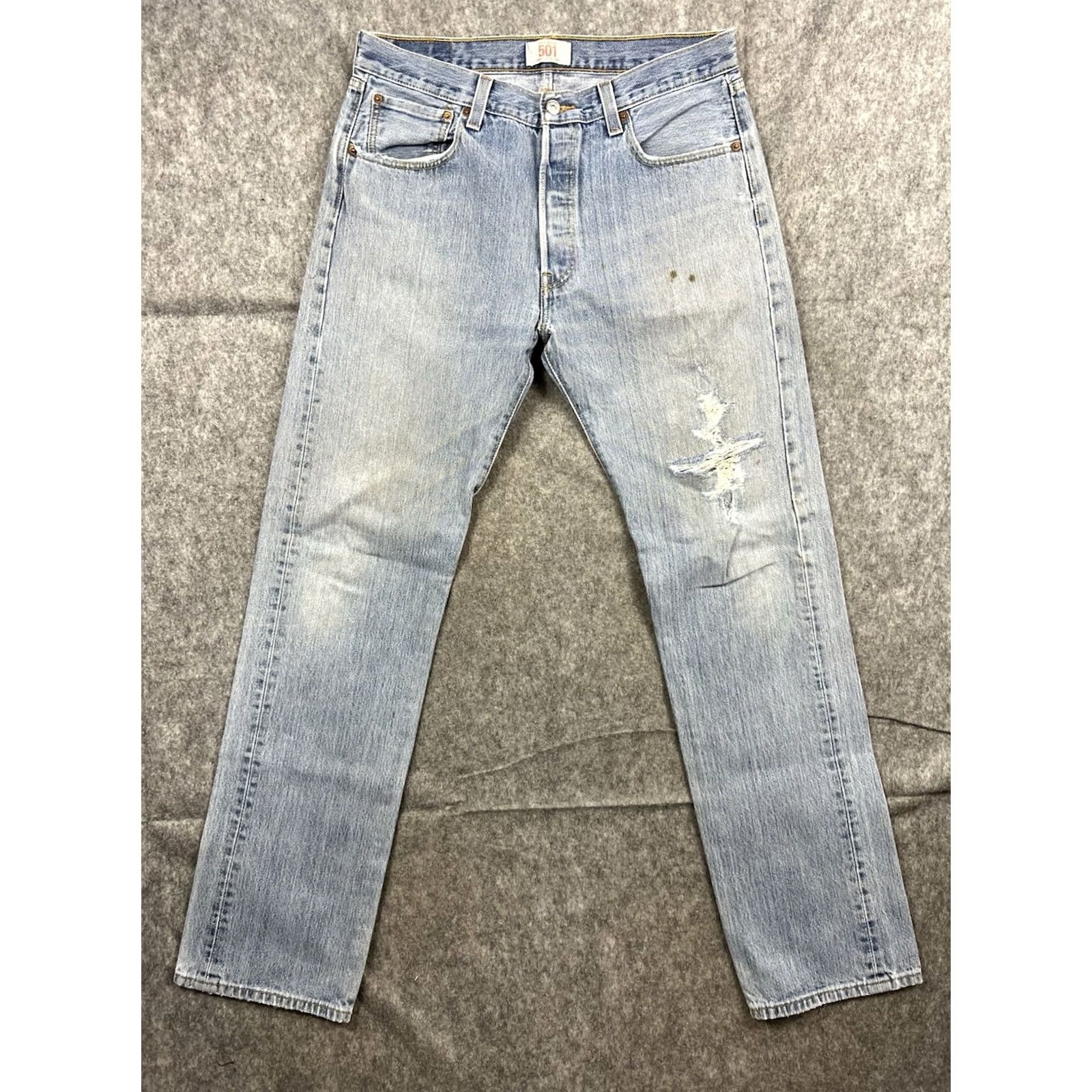 Levi's VINTAGE Levi’s 501 Jeans Men’s Straight Blue Light Wash Distressed 34x36 Size US 34 / EU 50 - 2 Thumbnail