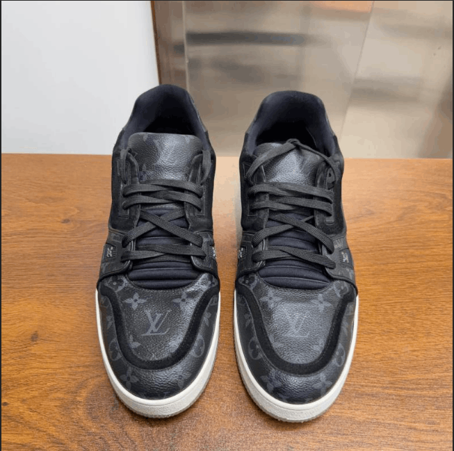 Louis Vuitton Louis Vuitton low-top sneakers Size US 13 / EU 46 - 2 Thumbnail
