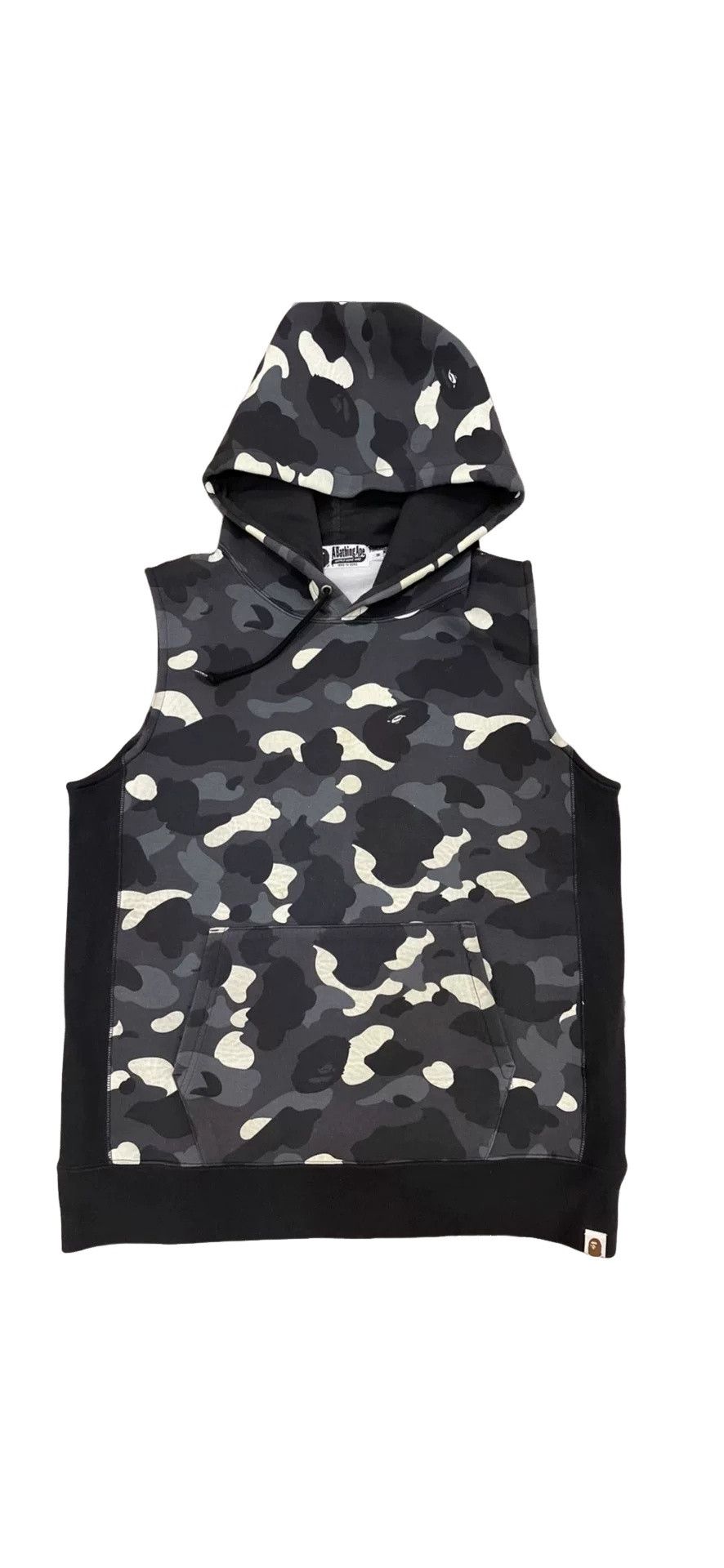 Bape Bape Camo Hooded Vest Size M Size US M / EU 48-50 / 2 - 1 Thumbnail