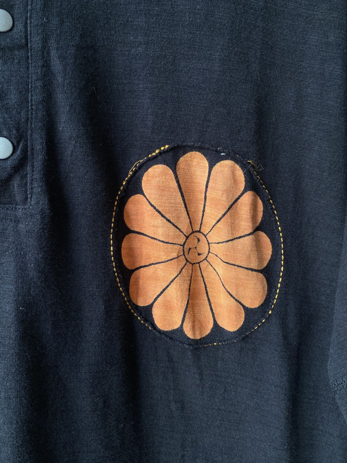 Japanese Brand × Vintage 2000s - Cropped Head Embroidery Design Mount Fuji Tee Size US M / EU 48-50 / 2 - 5 Thumbnail
