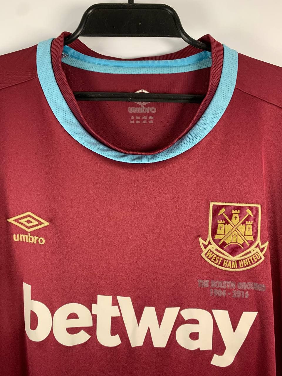 Umbro West Ham United | WHU | Umbro | Betway | Tshirt Size US XL / EU 56 / 4 - 2 Thumbnail