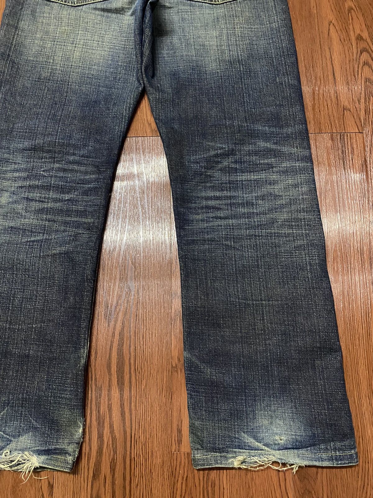 Japanese Brand Vintage Japanese Brand Blues Faded Loose Denim Jeans Size US 33 - 10 Thumbnail