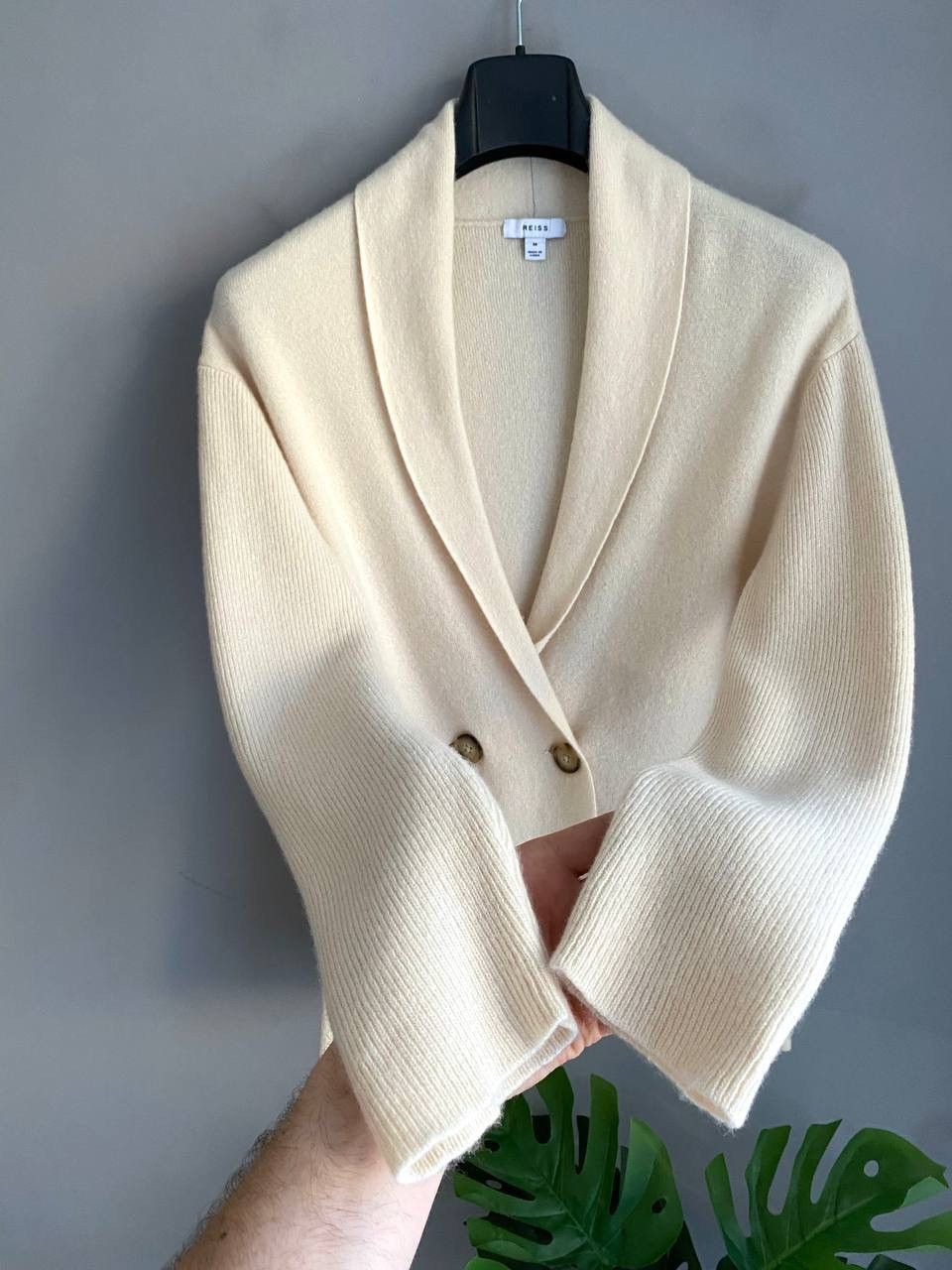 Reiss Reiss Sara Women's Wool/Cashmere Double Breasted Cardigan, M Size M / US 6-8 / IT 42-44 - 5 Thumbnail