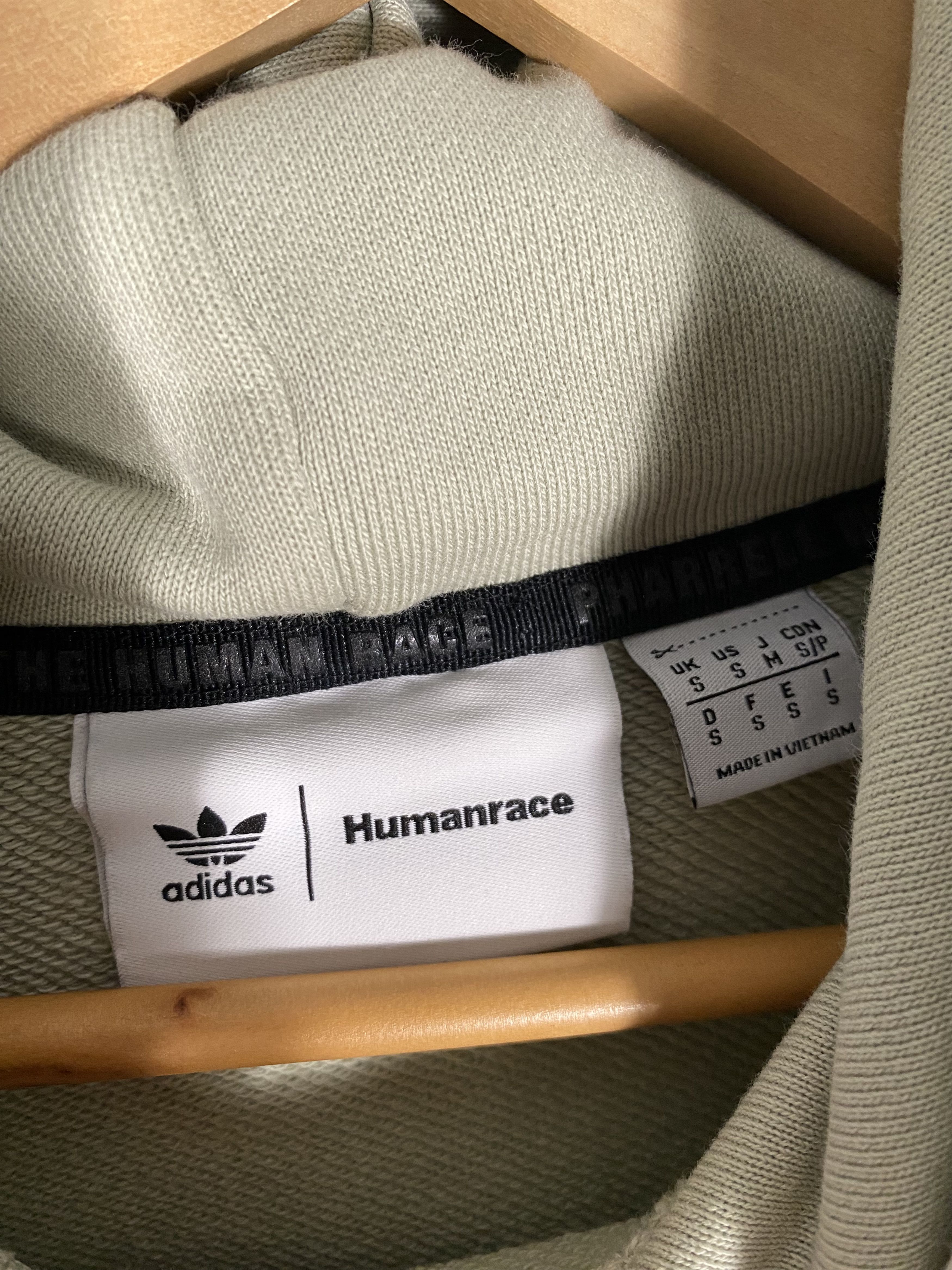 Adidas × Pharrell SSENSE x Adidas Humanrace Tonal Pullover Hoodie Size S Size US S / EU 44-46 / 1 - 4 Thumbnail