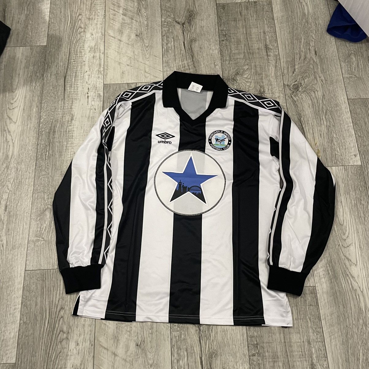 Umbro × Vintage Newcastle United Umbro 90s home jersey goalkeeper tee shirt Size US M / EU 48-50 / 2 - 1 Thumbnail