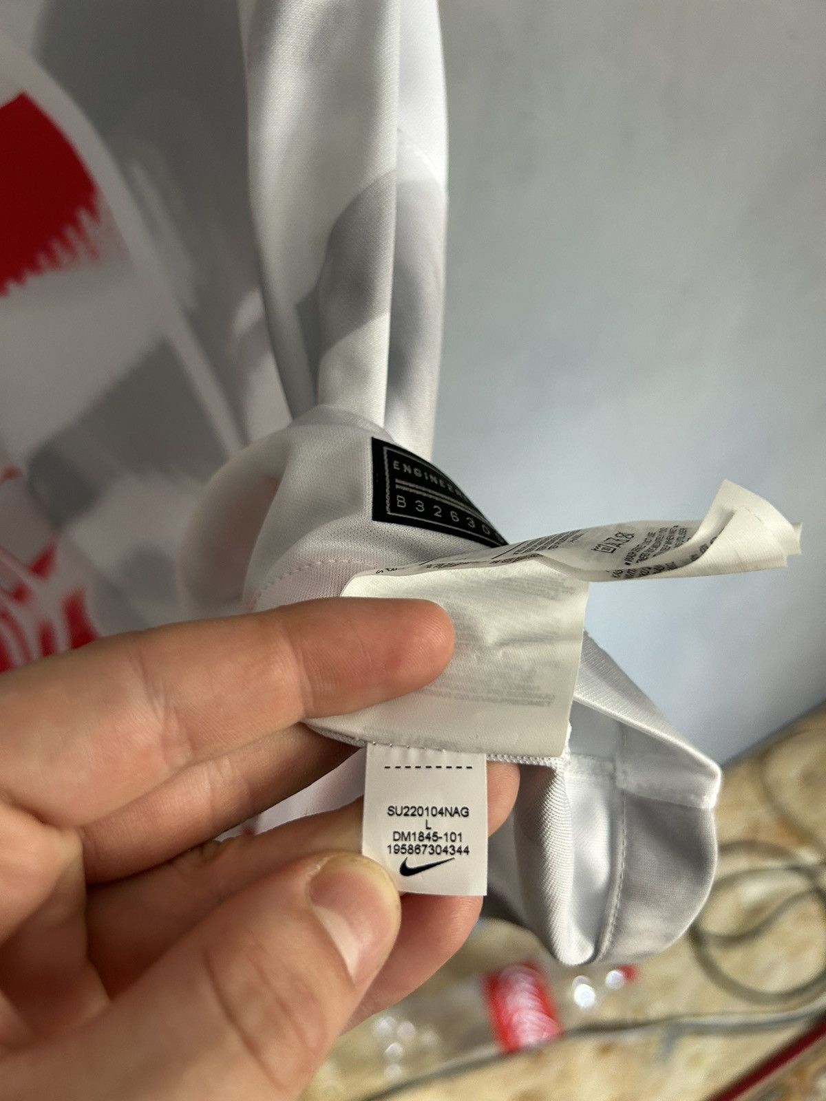 Nike Red Bull Leipzig Home 2022-23 jersey Size US L / EU 52-54 / 3 - 6 Thumbnail