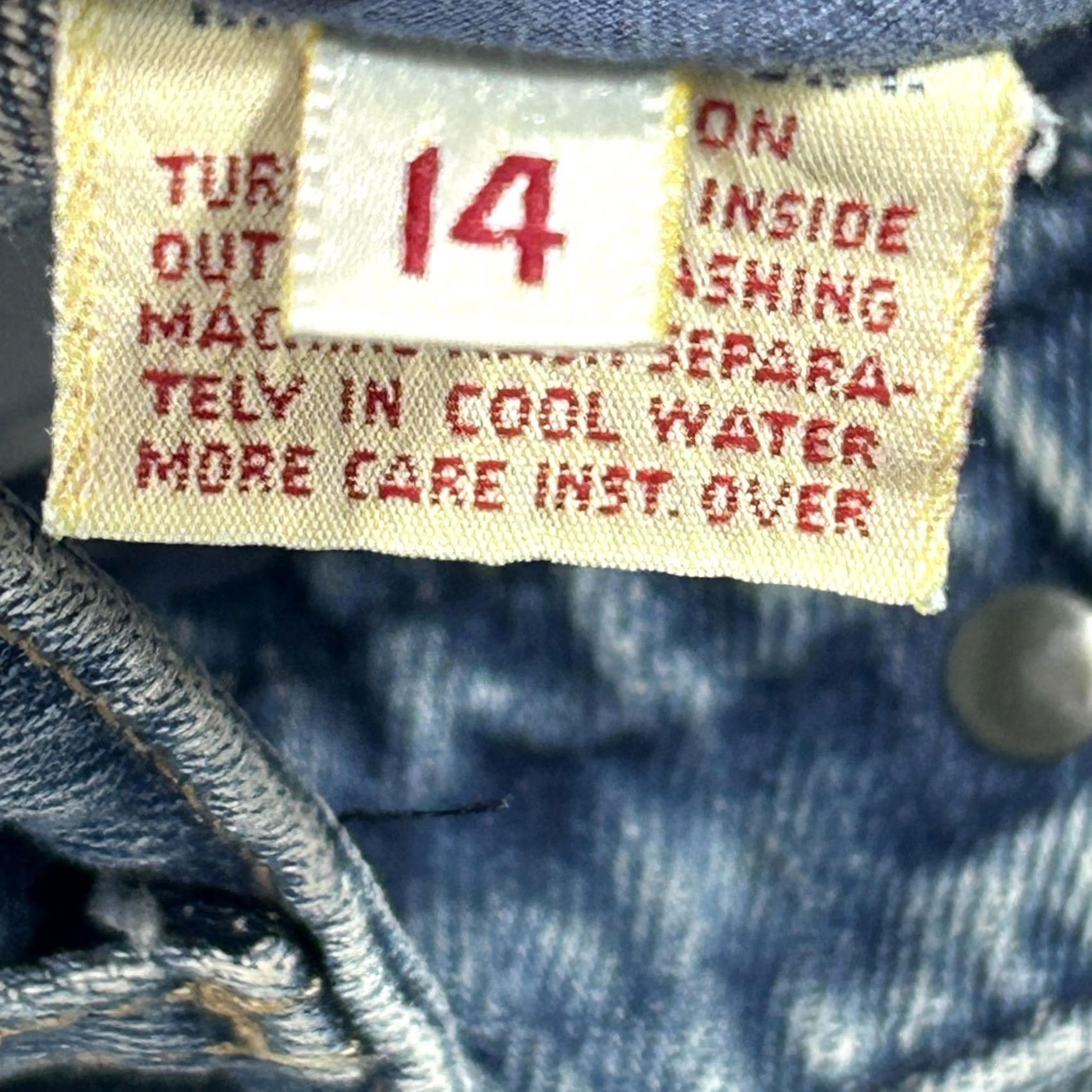 Calvin Klein VINTAGE Calvin Klein Jeans Womens 14 Blue High Rise Relaxed Wide Leg 32x31 USA Size 36" / US 14 / IT 50 - 7 Thumbnail