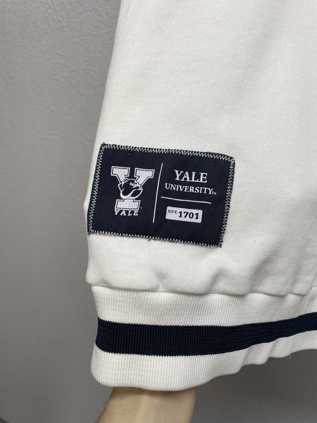 Vintage Vintage Y2K Yale University Boxy Fit Big Logo Zip Hoodie Size US M / EU 48-50 / 2 - 11 Thumbnail