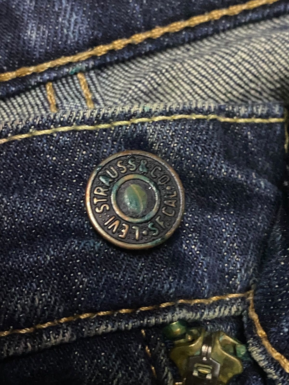 Levi's Vintage Levis 541 Mud Wash Distressed Slim Fit Jeans Size US 34 / EU 50 - 9 Thumbnail