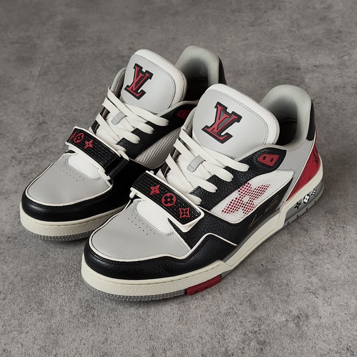 Louis Vuitton Louis Vuitton Trainer Sneaker Size US 8 / EU 41 - 1 Thumbnail