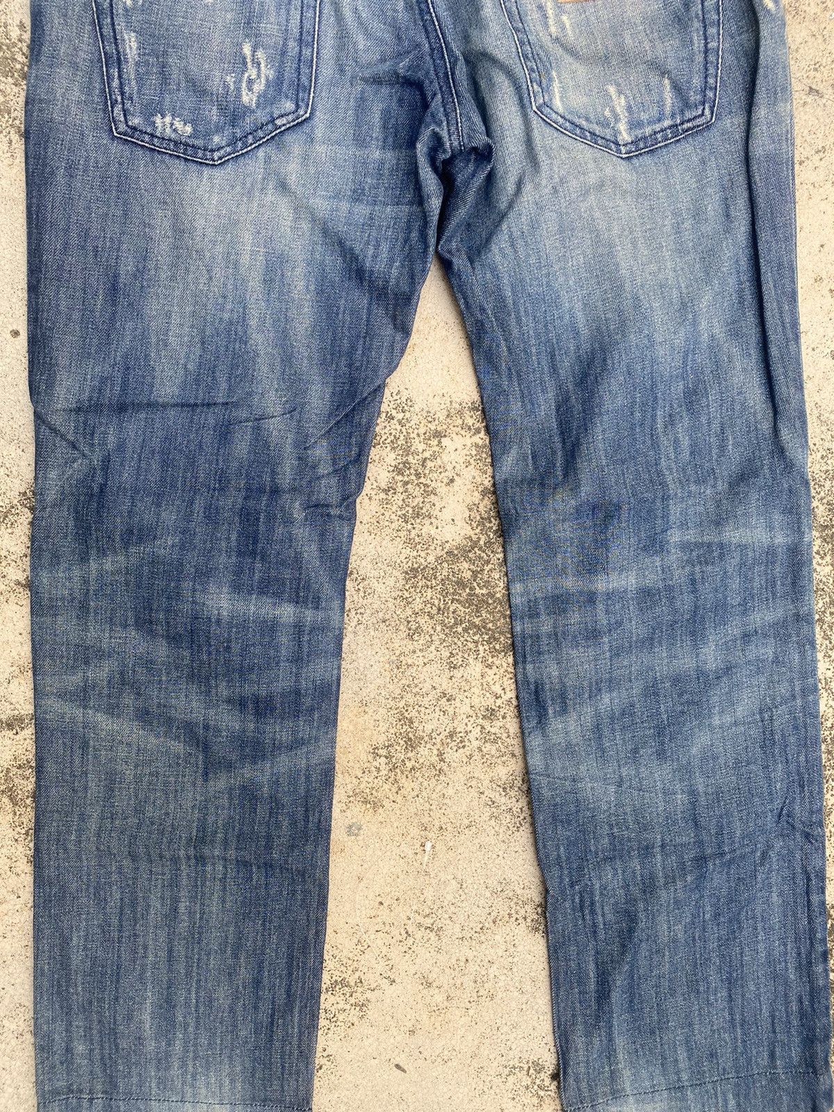 Designer × Dolce & Gabbana Dolce & Gabbana Distressed Faded Denim Jeans Size US 30 / EU 46 - 17 Thumbnail