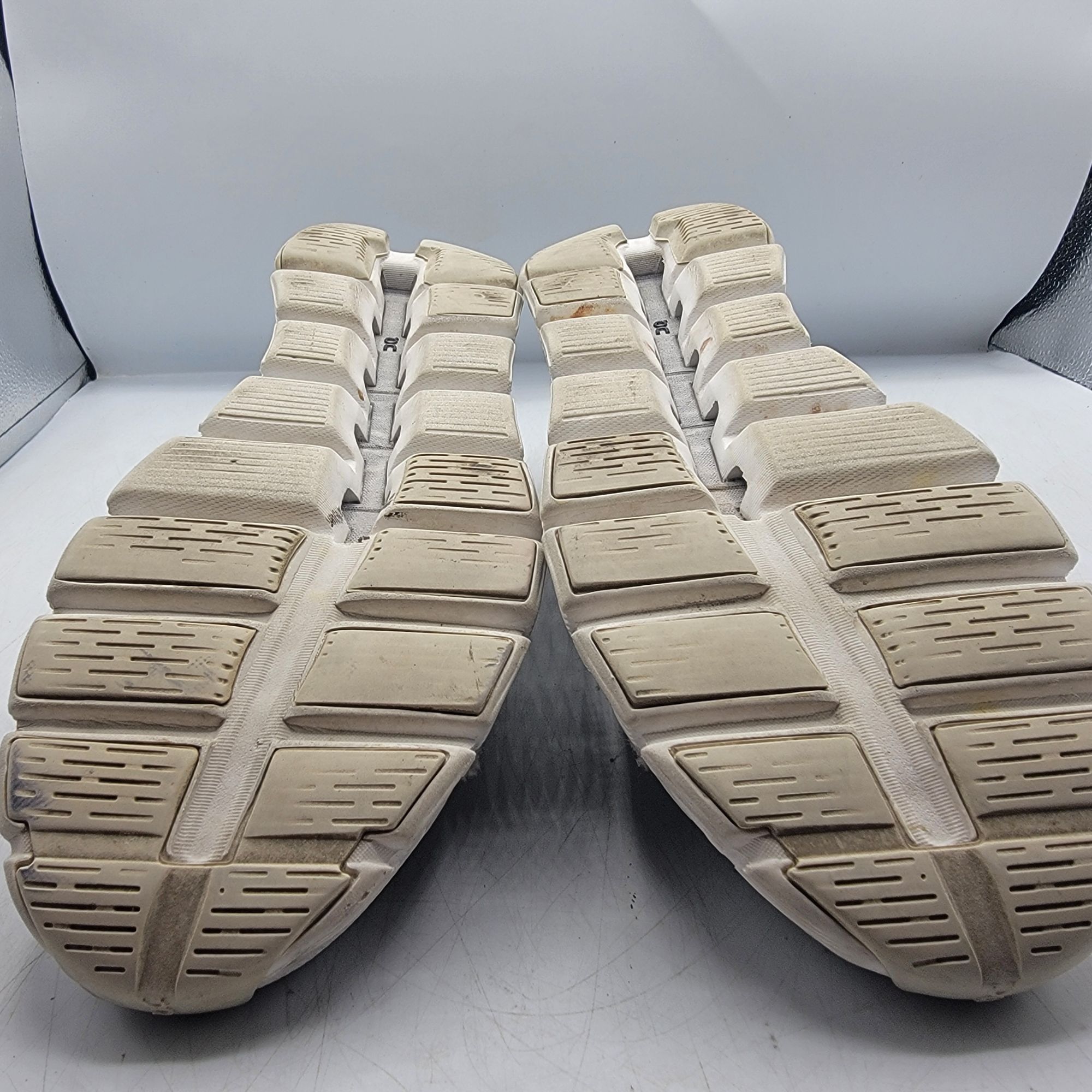 On On Cloud 5 Women 10 Pearl White Athletic Shoes Running Walki Size US 10 / IT 40 - 11 Thumbnail